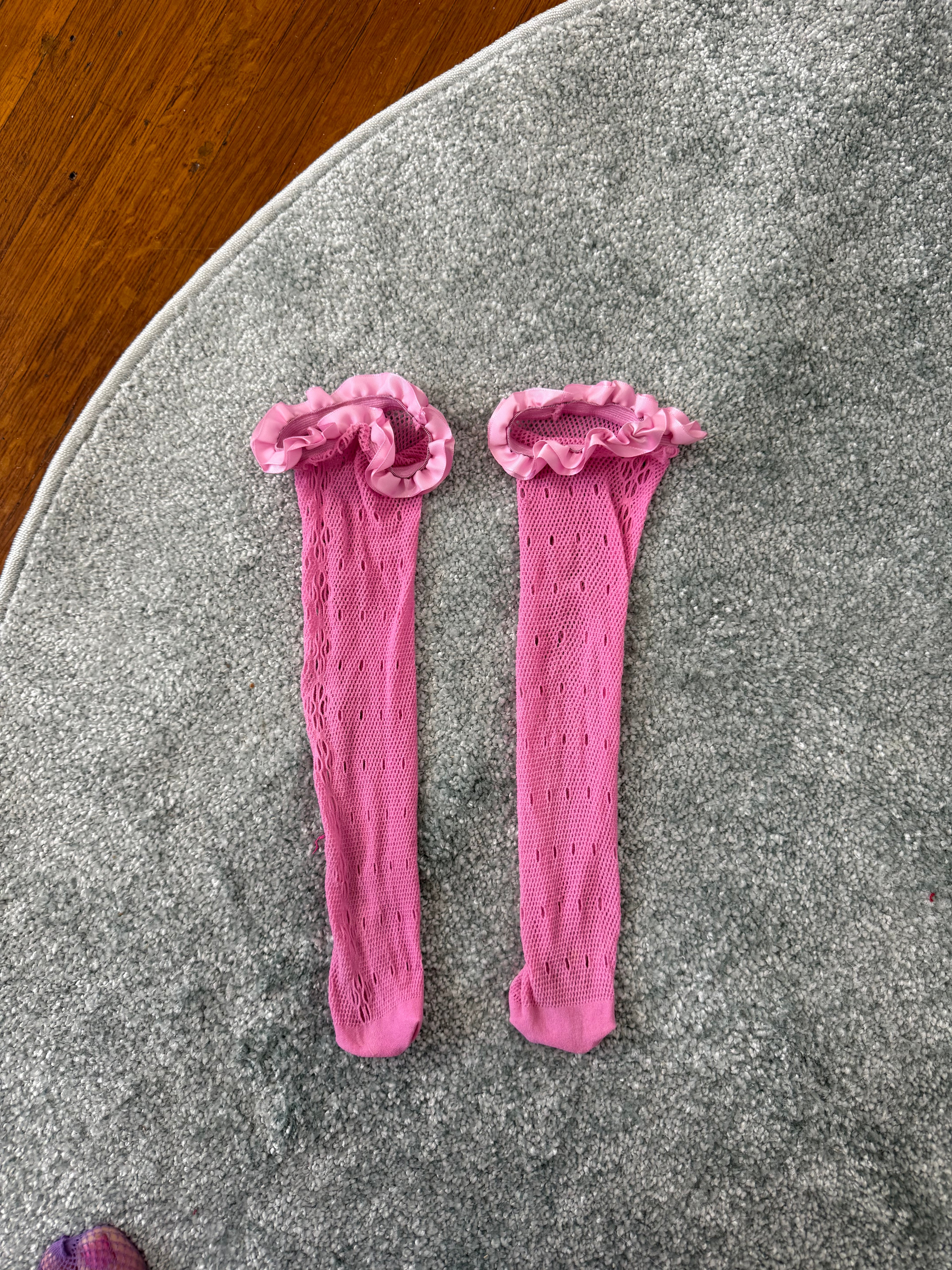 ✿ ruffled lace knee socks ✿