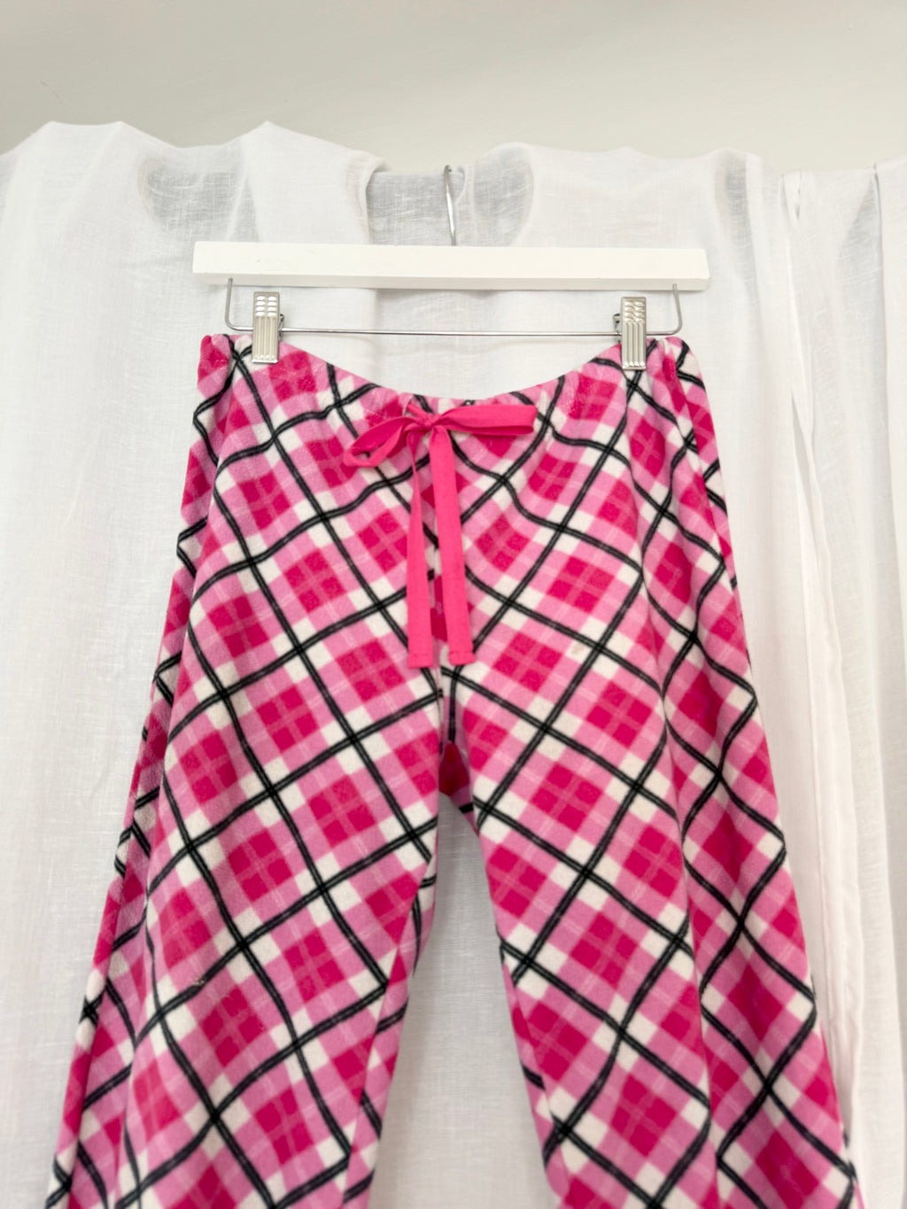 ✶ y2k low rise pink plaid fleece capri pants ✶