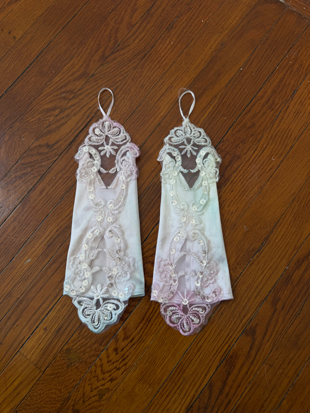 hand dyed lace fingerless gloves pastel ombré