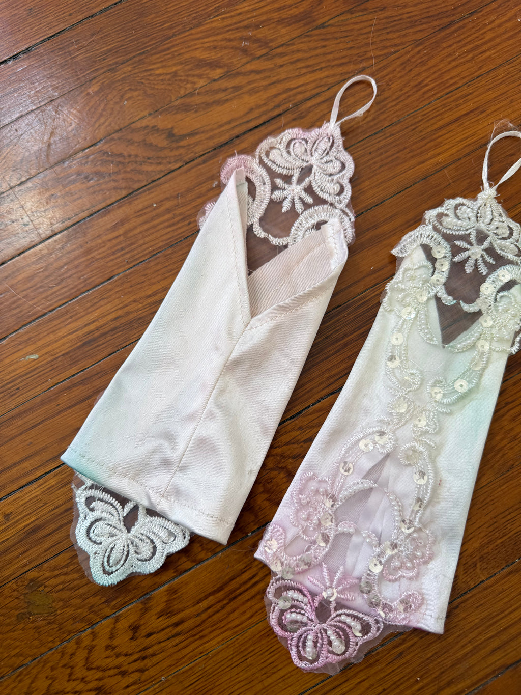 hand dyed lace fingerless gloves pastel ombré
