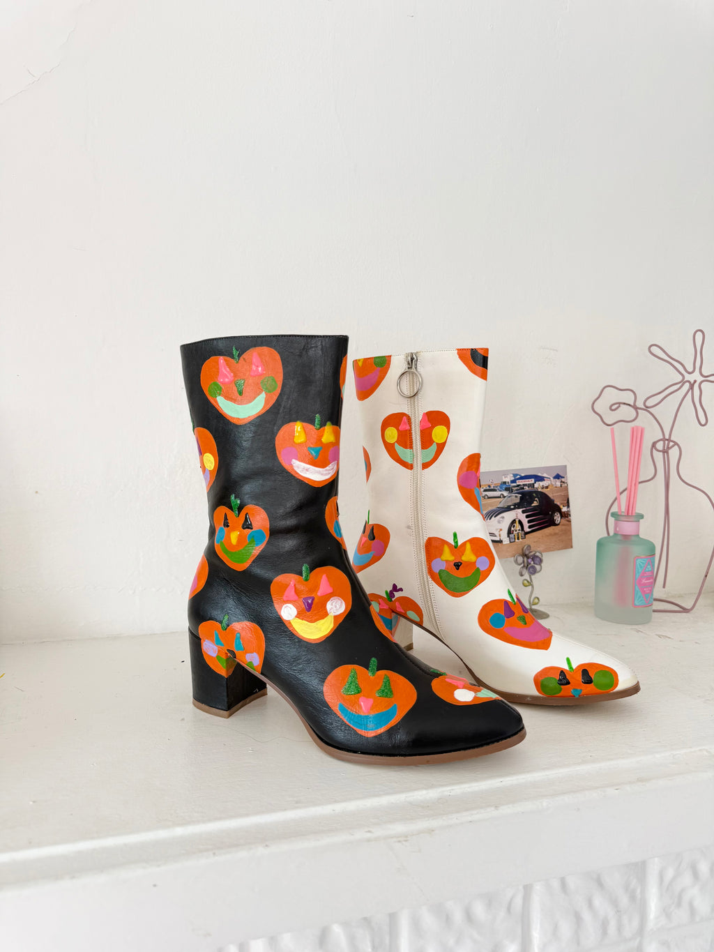 one of one hand painted pumpkin boots ✧ (size 8.5)