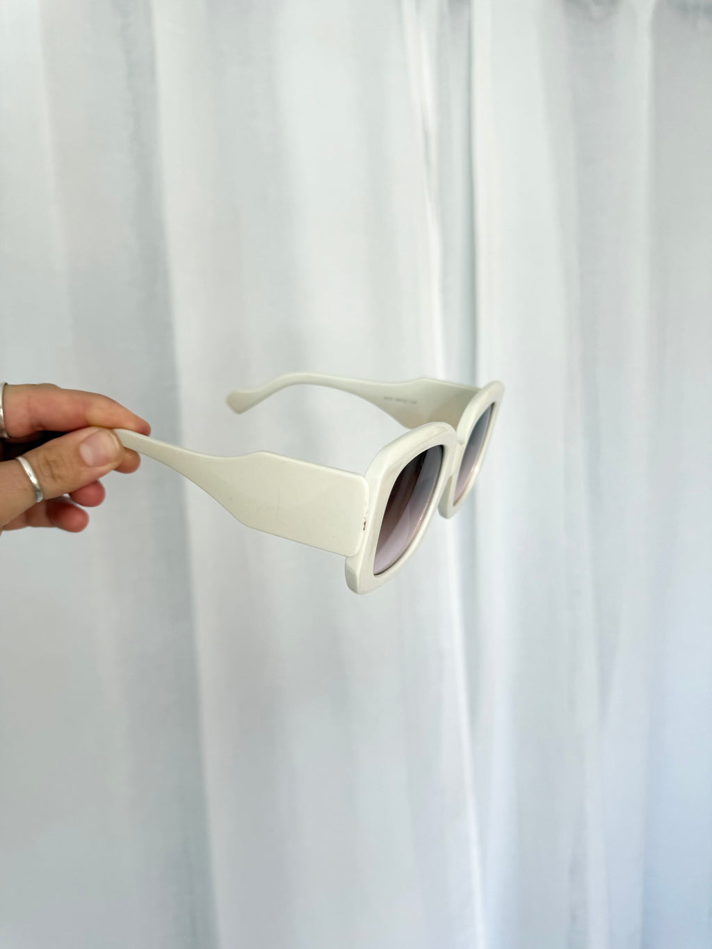 chunky square oversized sunglasses