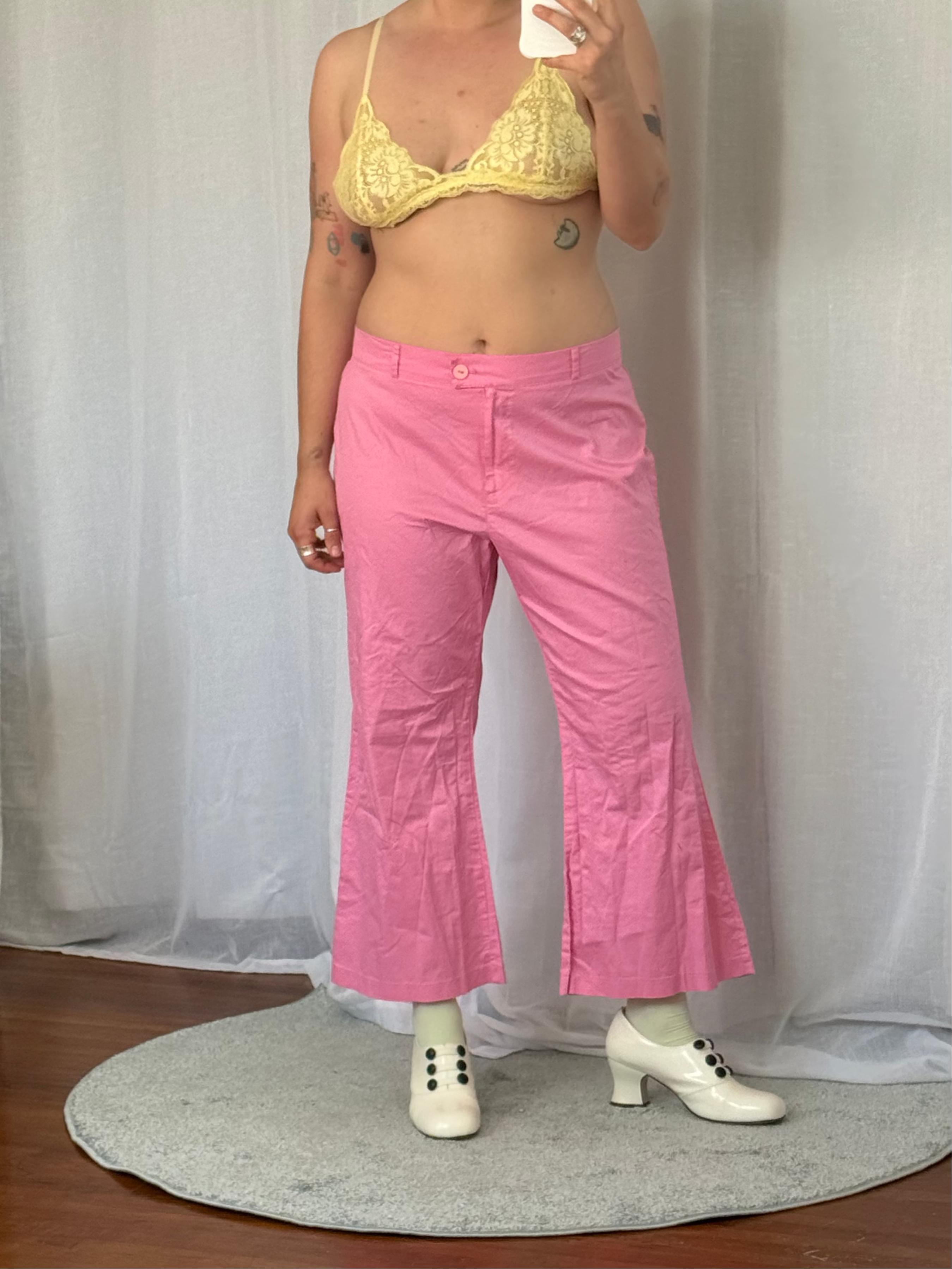 ✿ vintage bubblegum pink cropped flare pants (39")