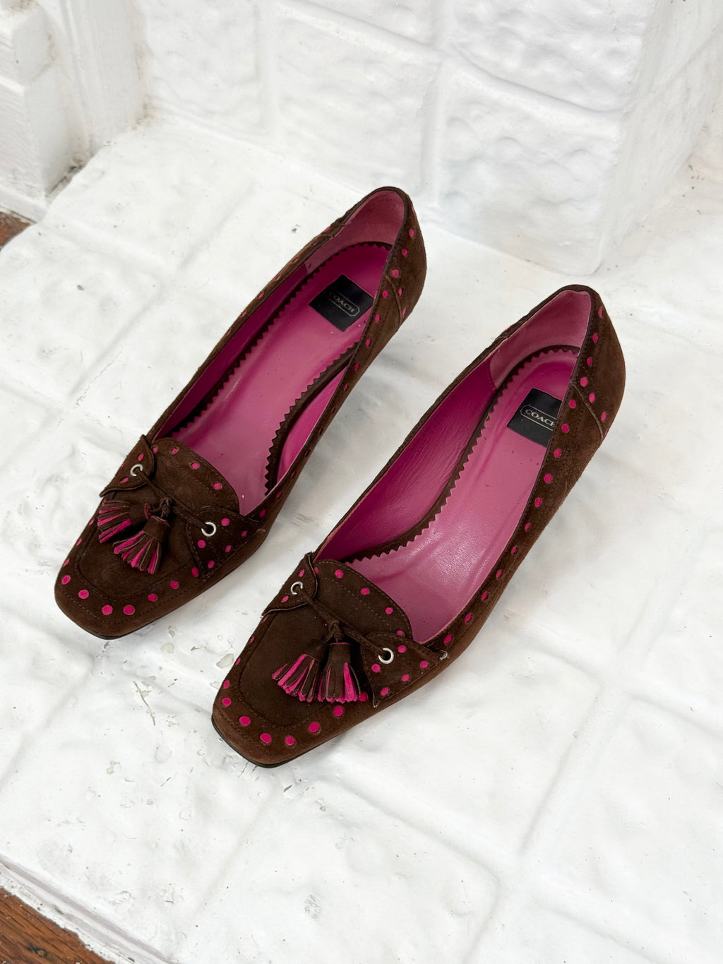 y2k coach polka dot suede kitten heels (size 8)
