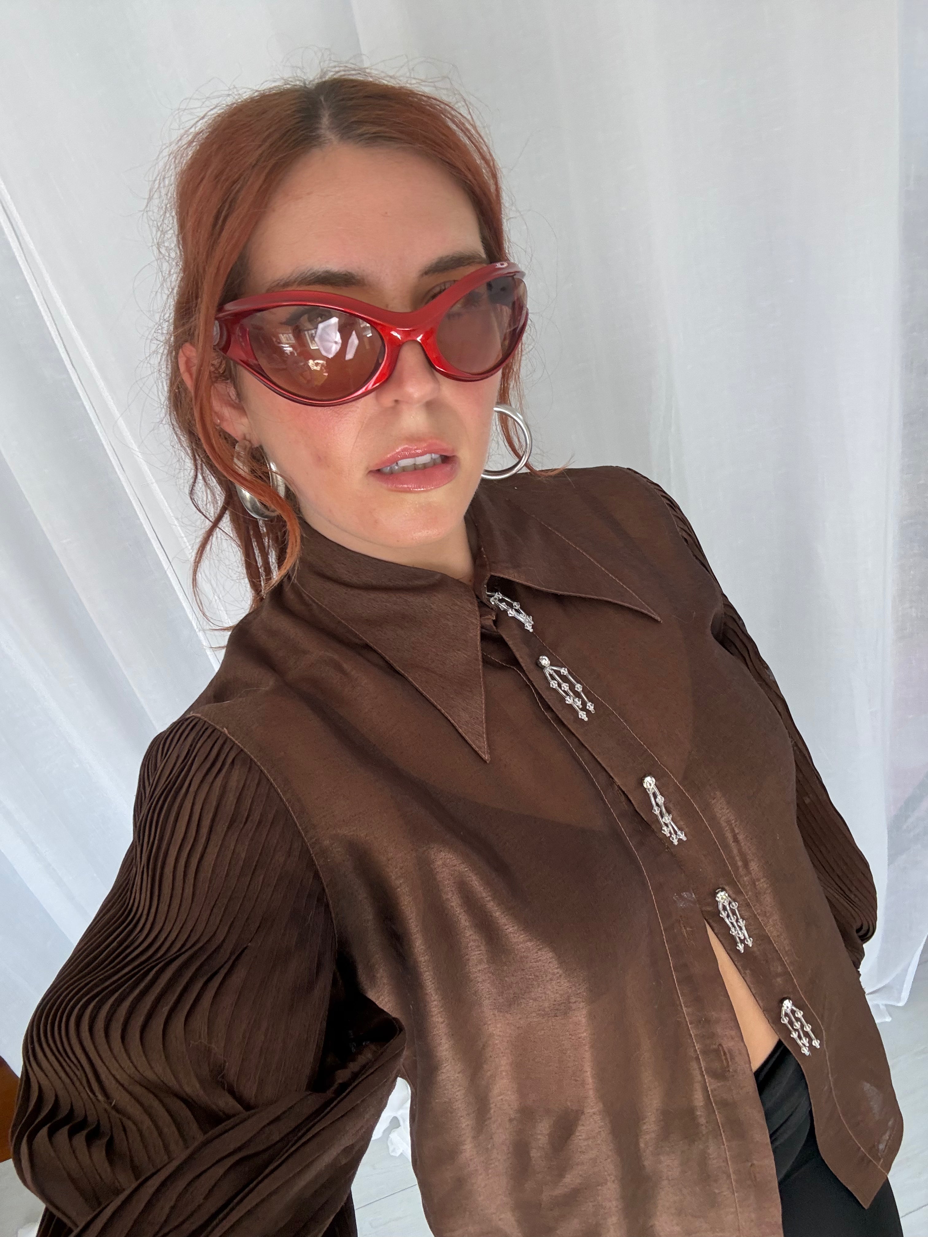 red wraparound oval sunglasses ✧