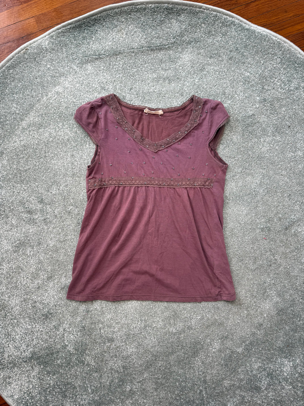 ♡ y2k mauve lace beaded baby tee ♡