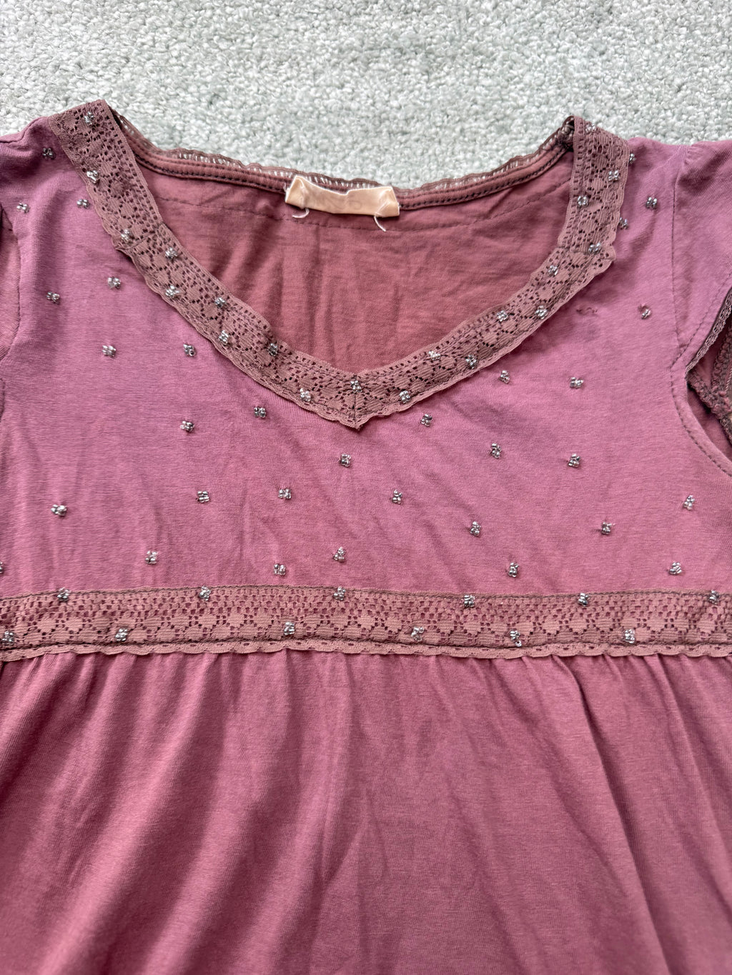 ♡ y2k mauve lace beaded baby tee ♡