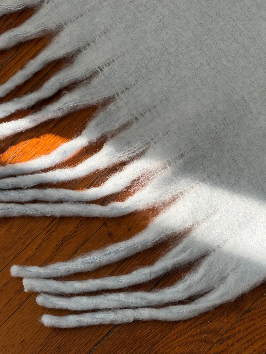 ❄️soft knit fringe scarf ❄️