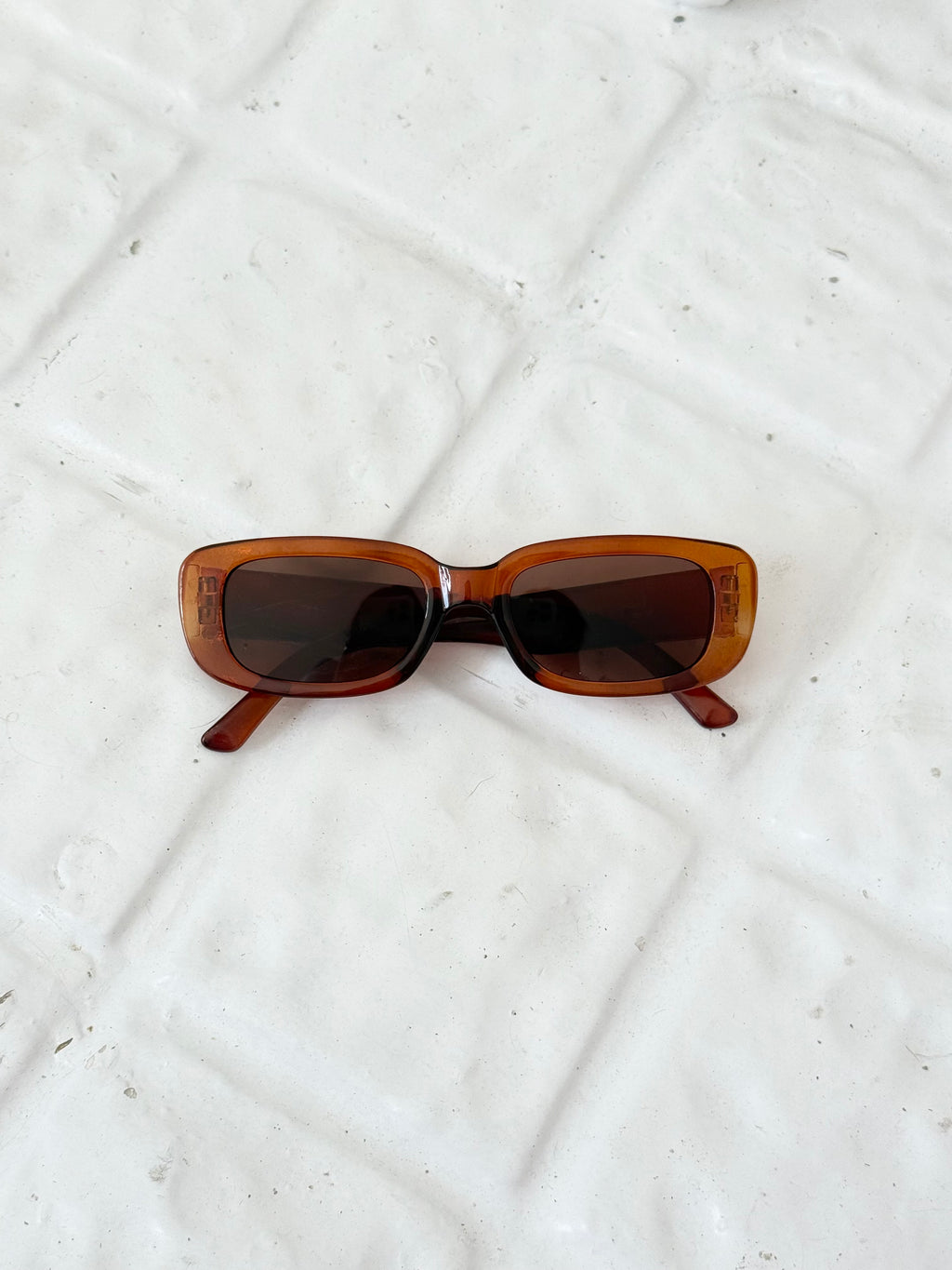 ✦ y2k amber tinted micro sunglasses 🧸