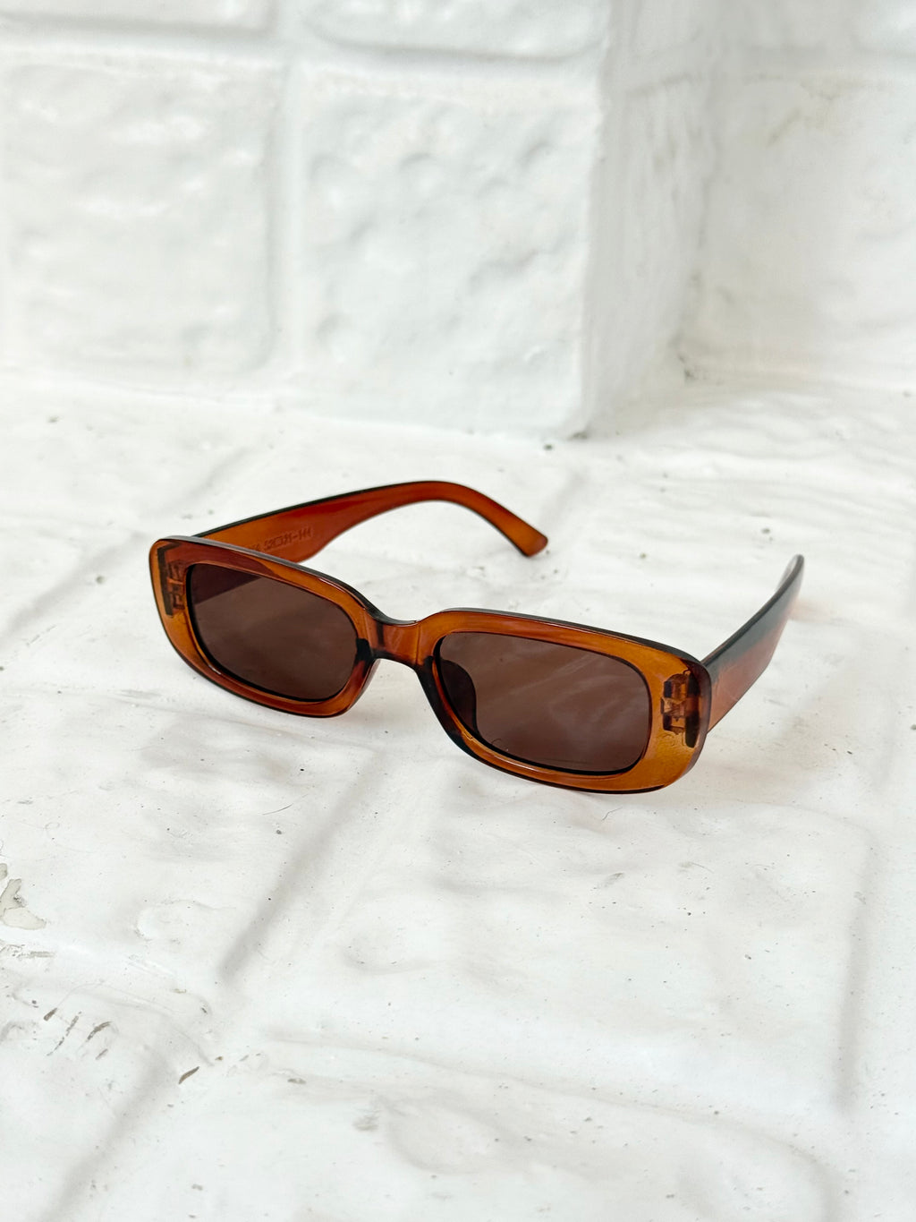 ✦ y2k amber tinted micro sunglasses 🧸
