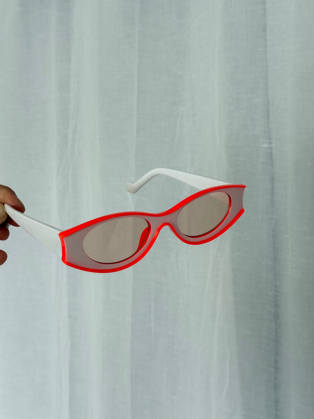 neon pink & orange retro cat eye sunglasses