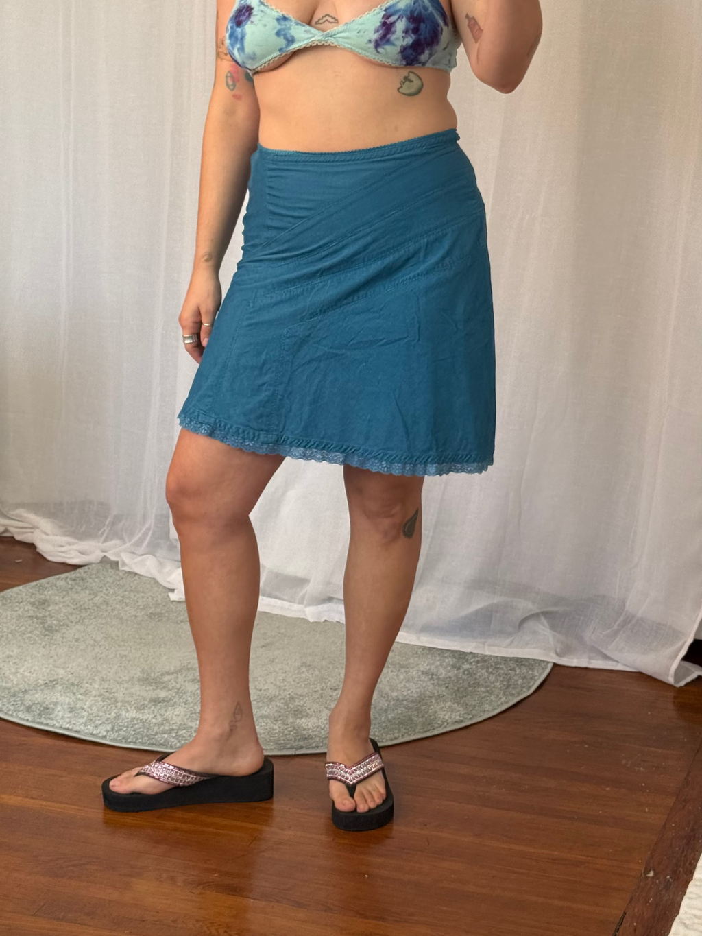 ✿ vintage Y2K teal lace trim mini skirt ✿