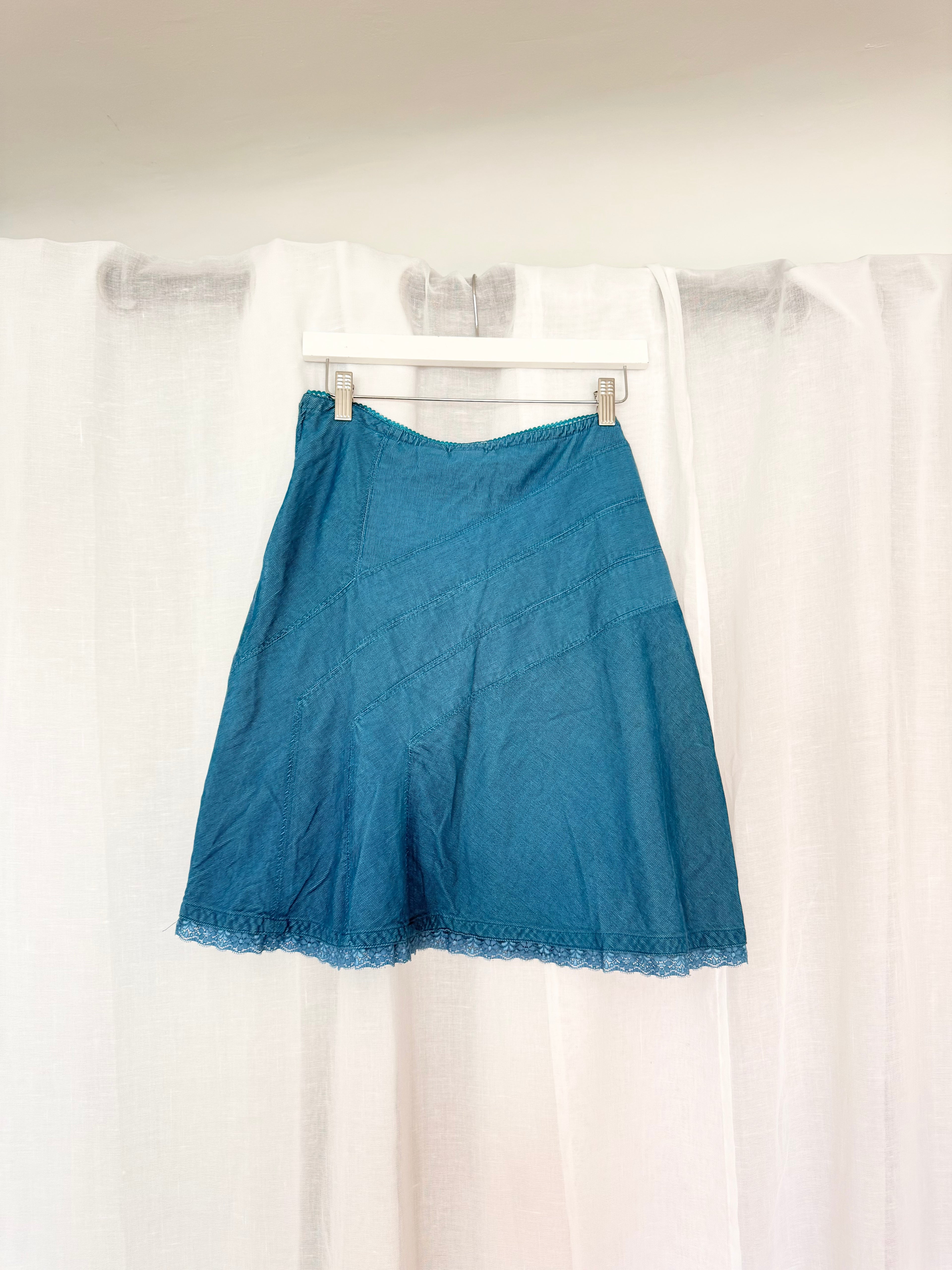 ✿ vintage Y2K teal lace trim mini skirt ✿