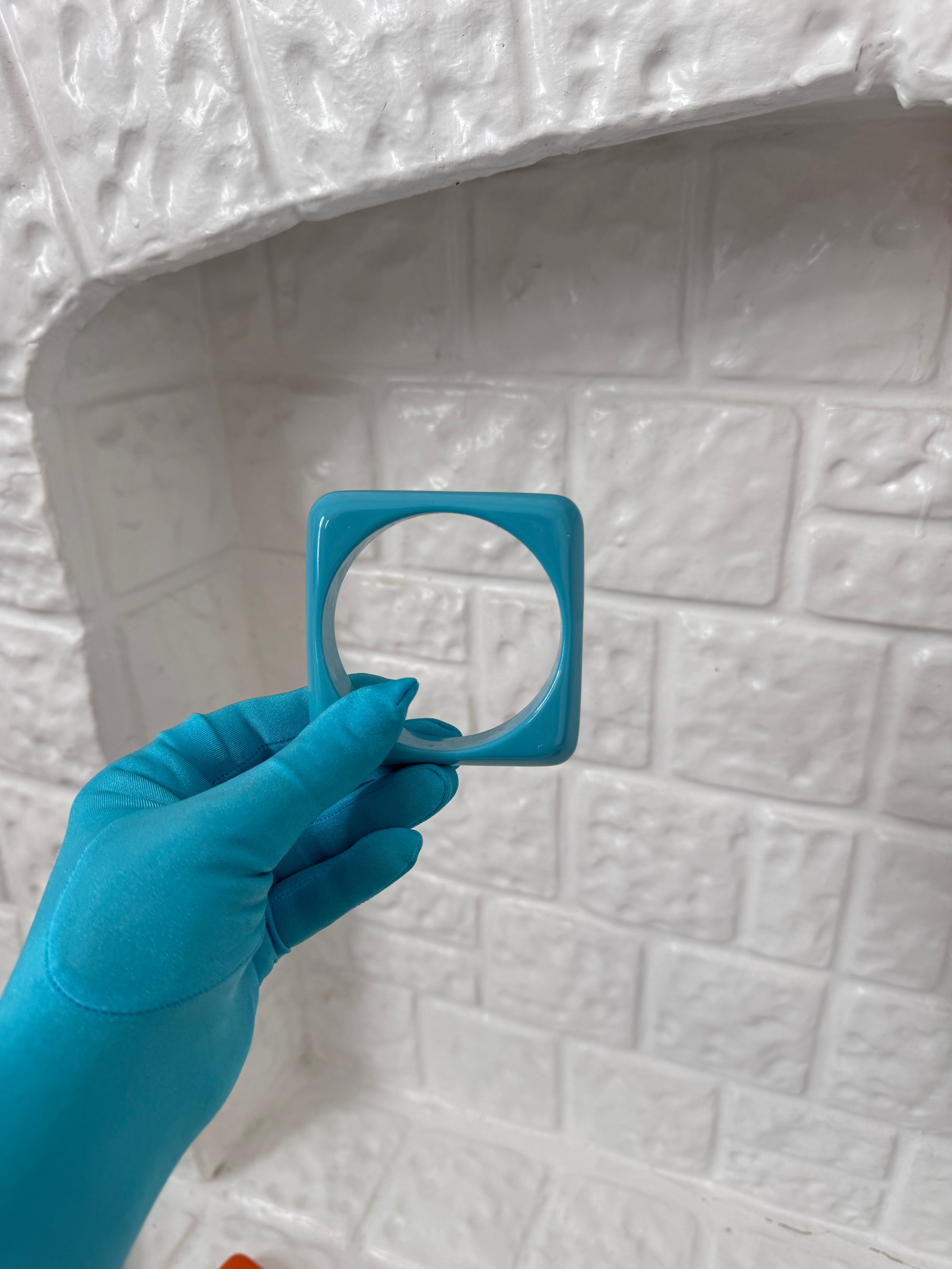 handmade geometric resin bangle