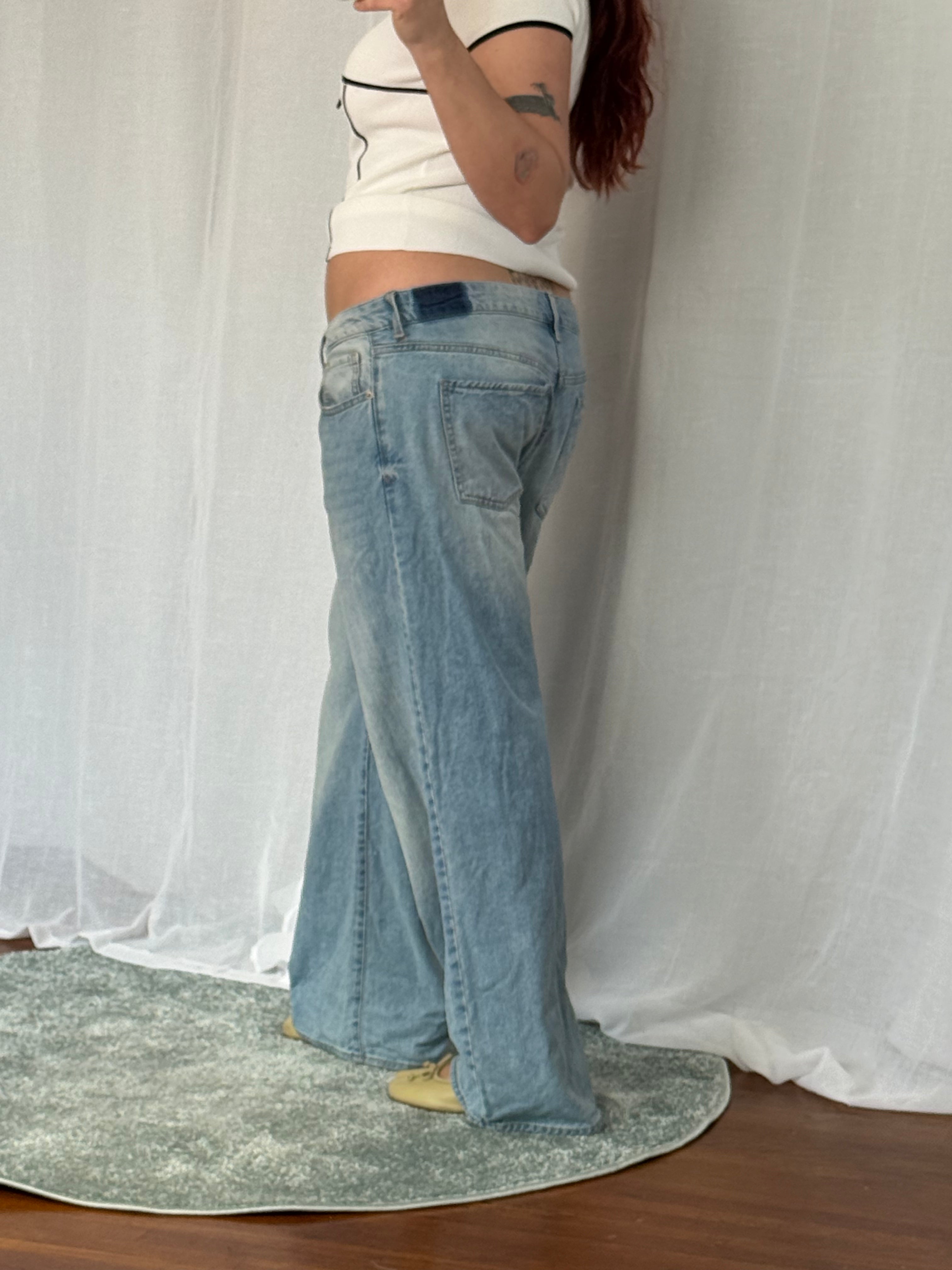 wide leg light wash jeans 36”