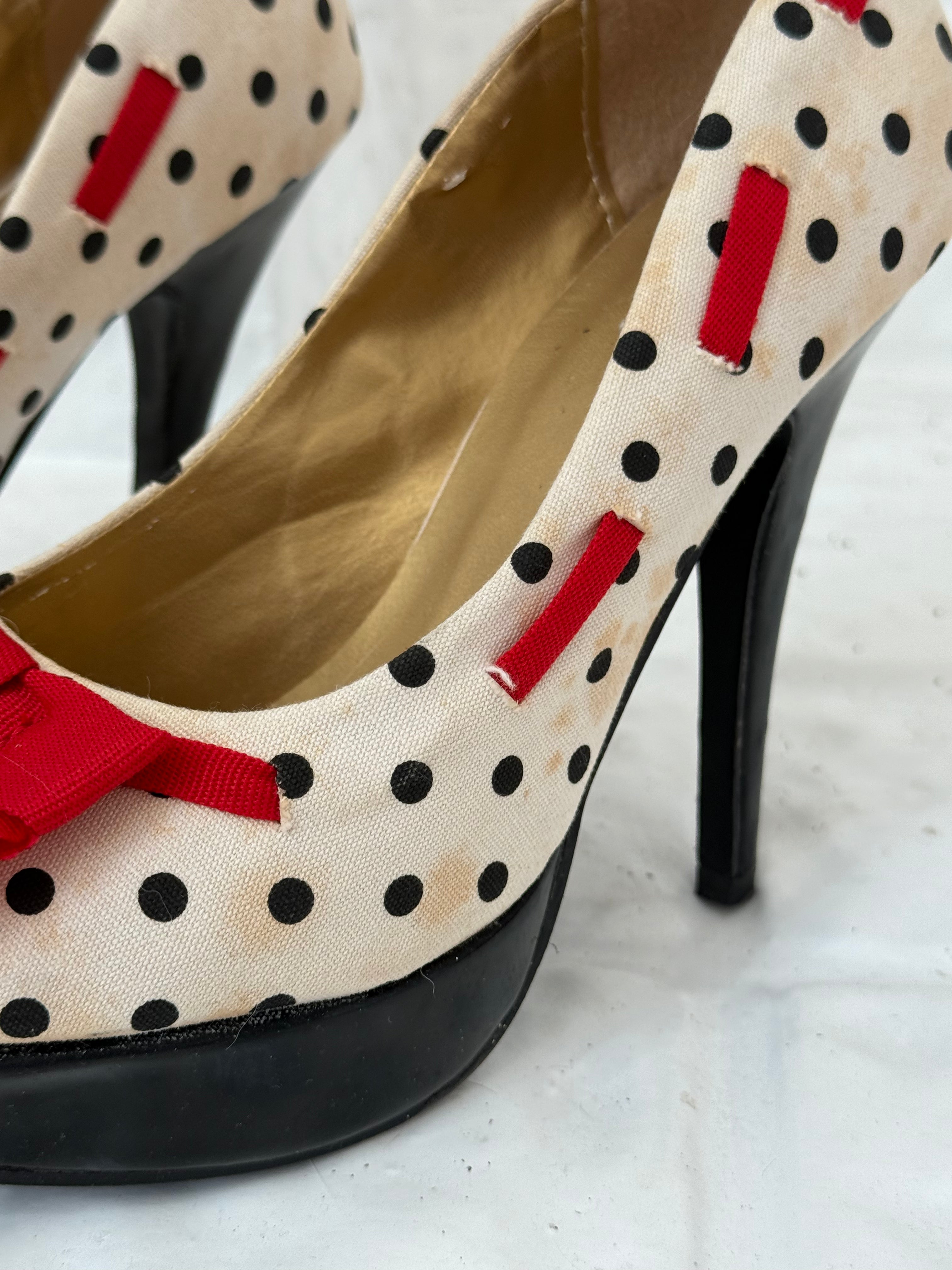 ✶ polka dot pin up platform heels ✶