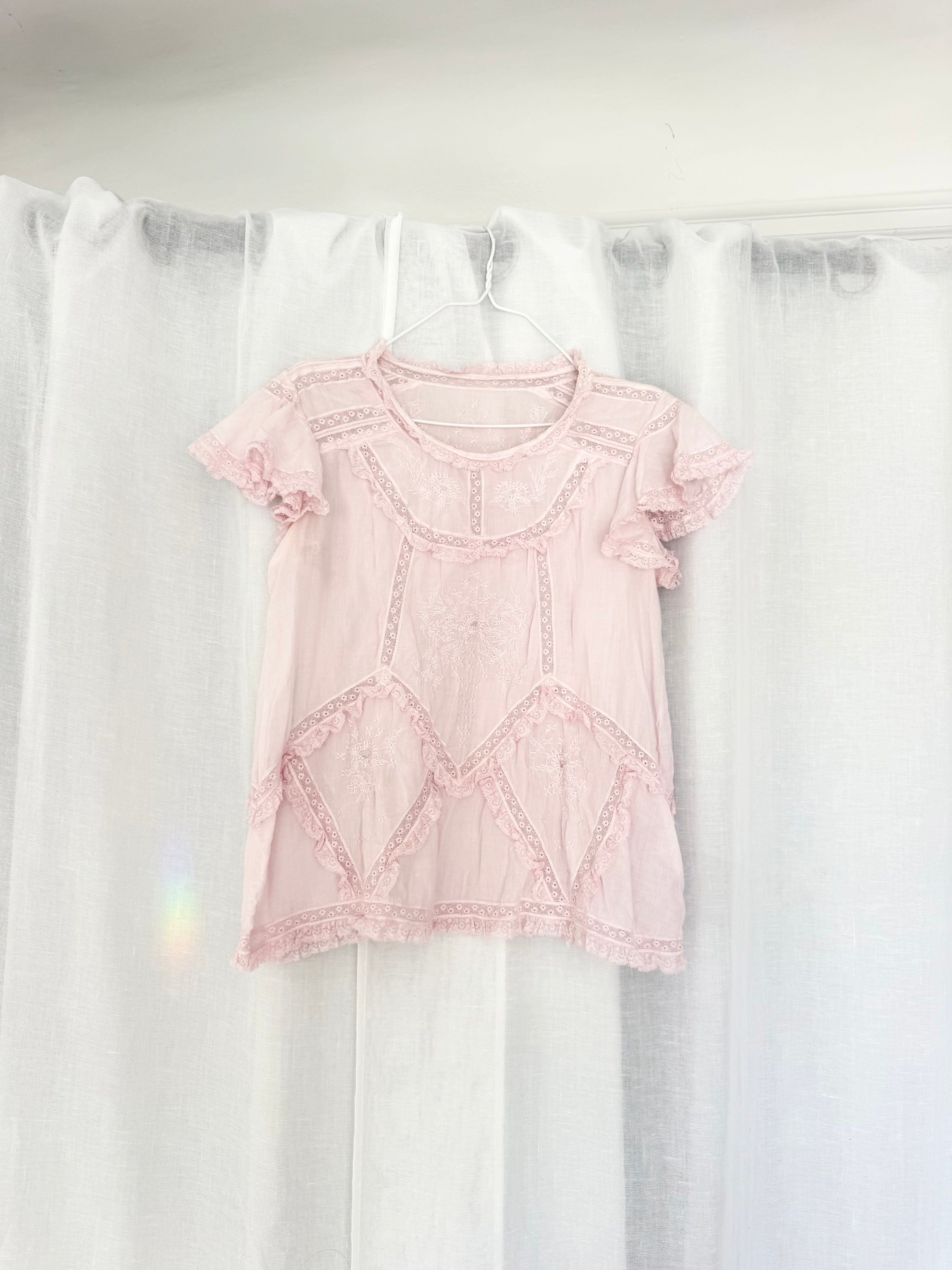 pink sheer embroidered lace blouse ✧