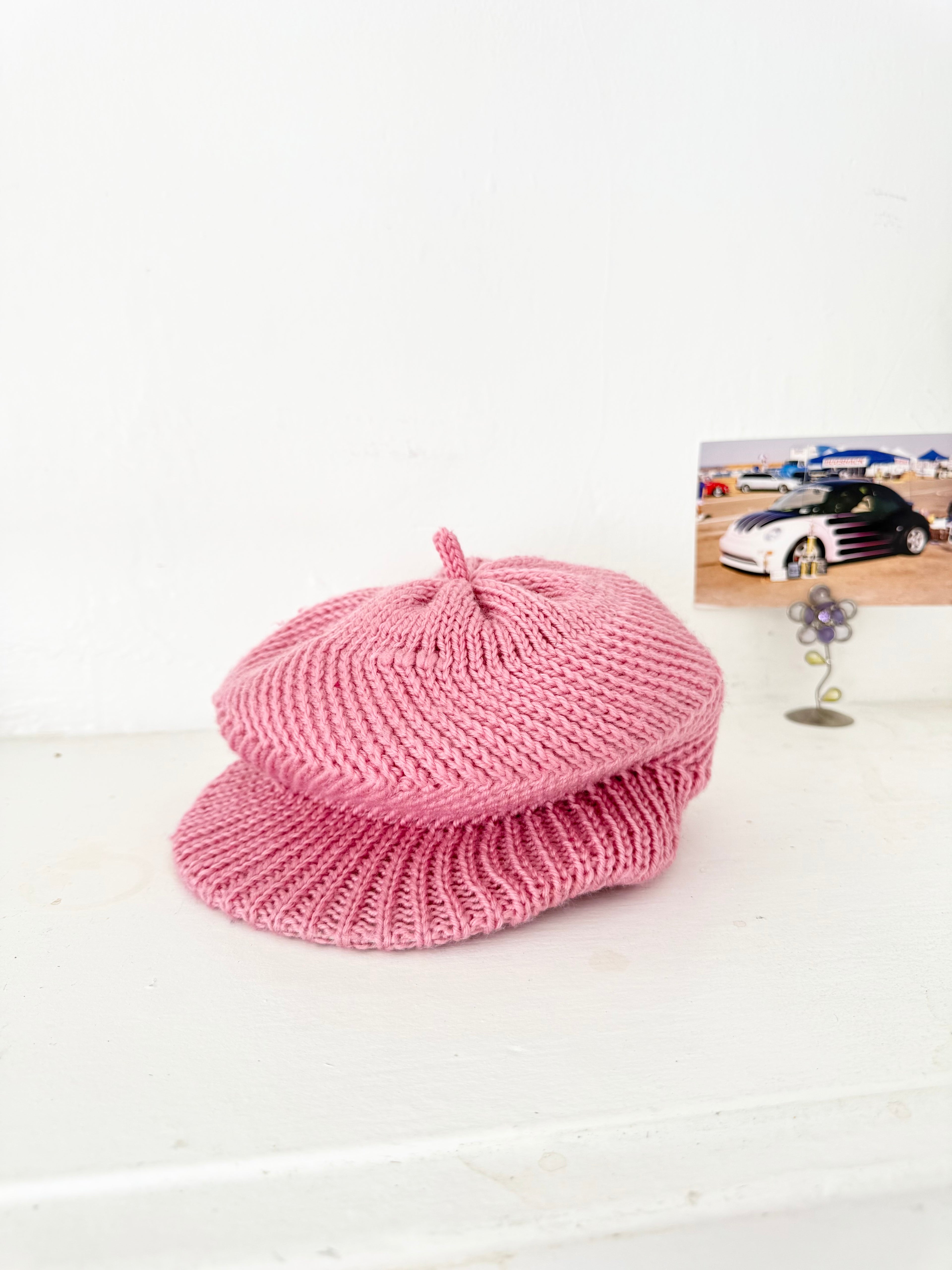 pink knit newsboy baker boy cap ✧