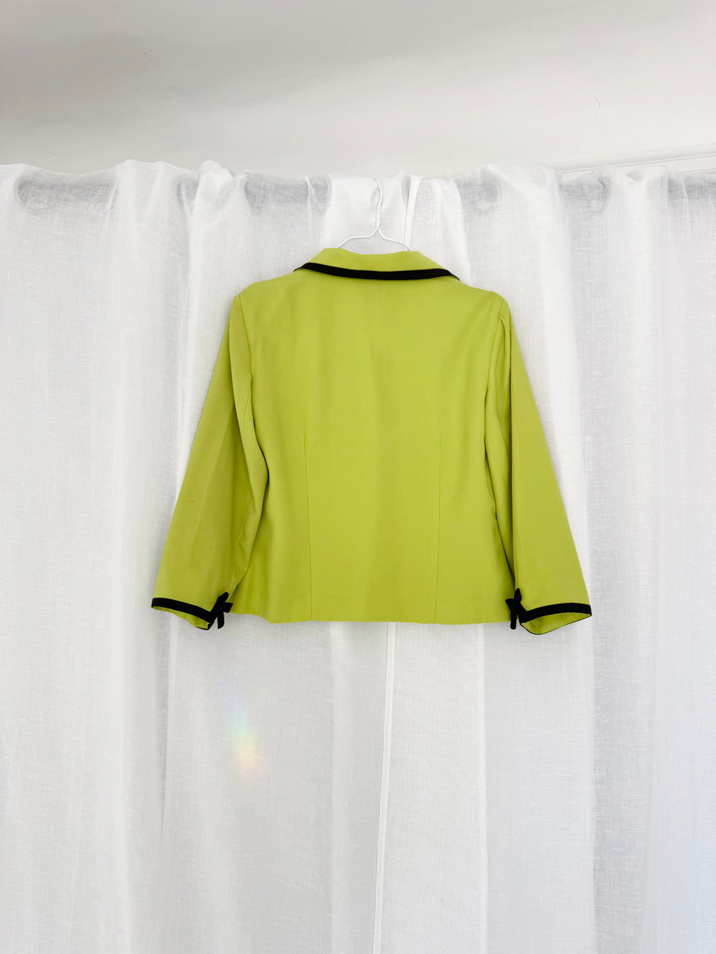 90’s chartreuse mod bow blazer ✧