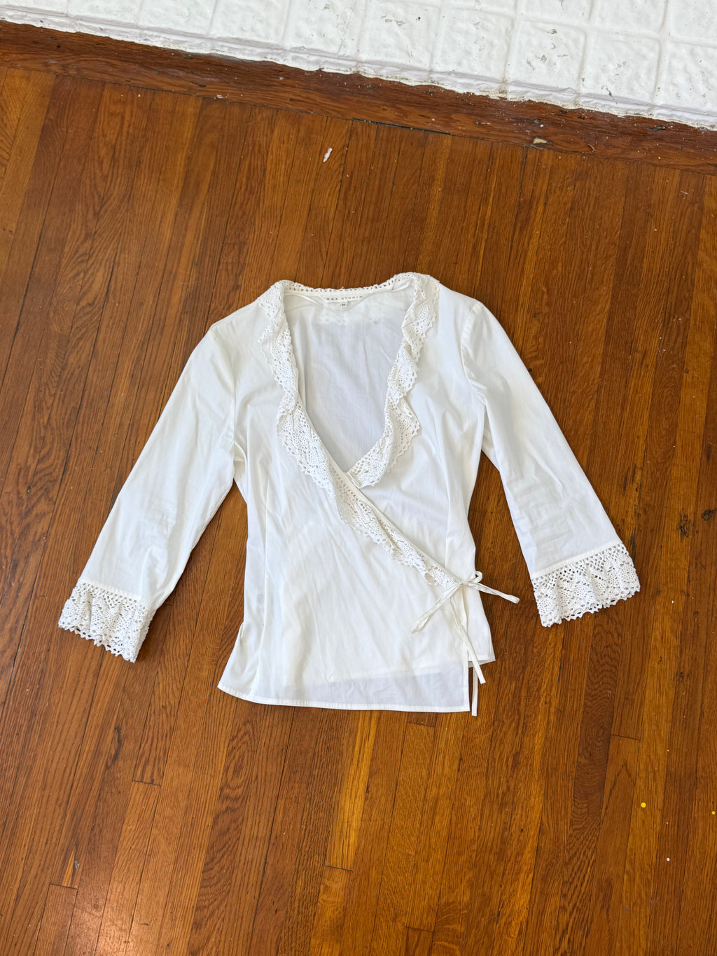 ✦ white lace trim wrap top ✦