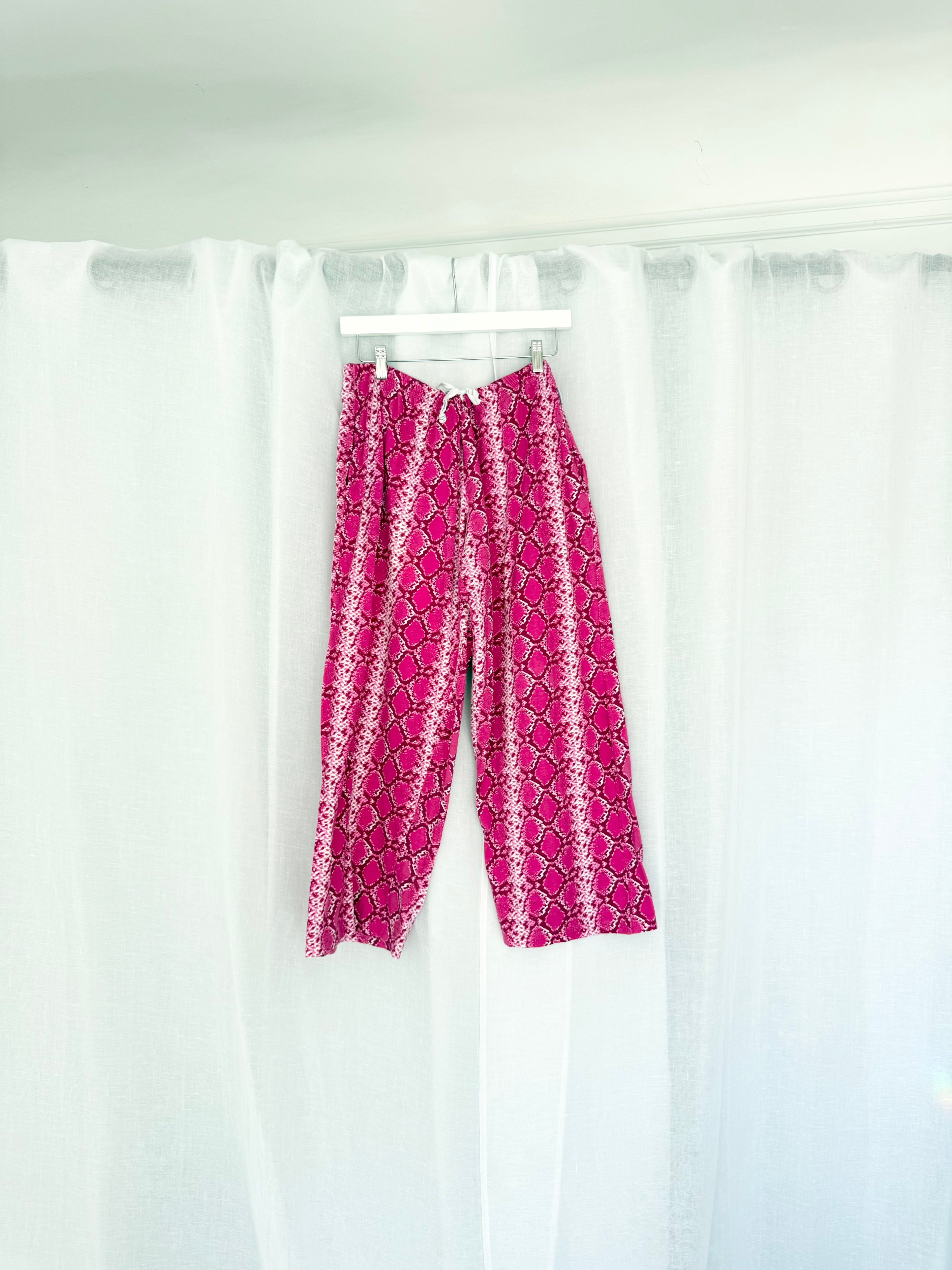 hot pink snakeskin lounge pants ✧ (29")