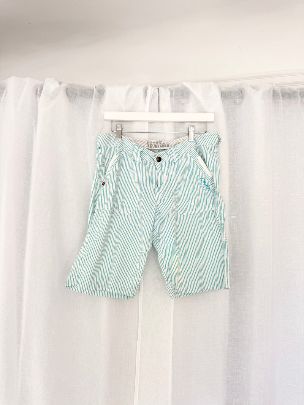 low rise striped bermuda shorts ✧ (33")