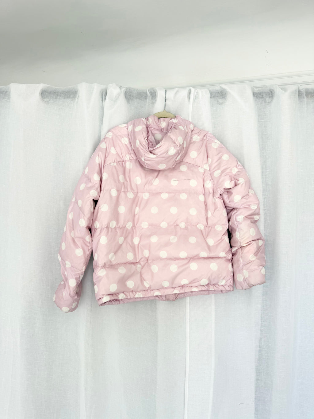 pink polka dot puffer jacket ✧
