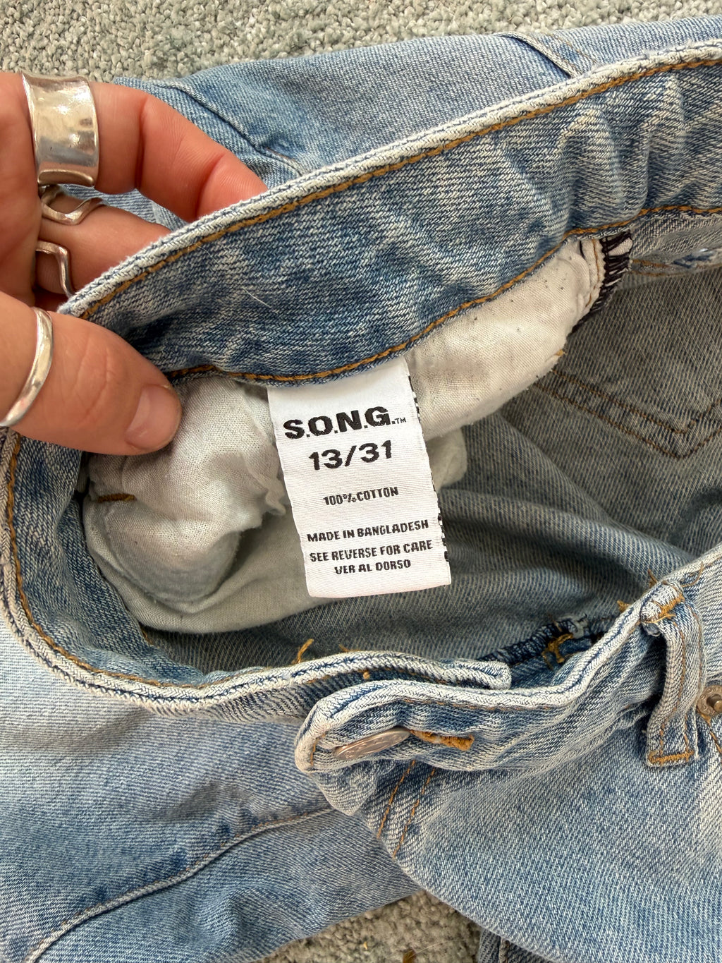 wide leg light wash jeans 36”