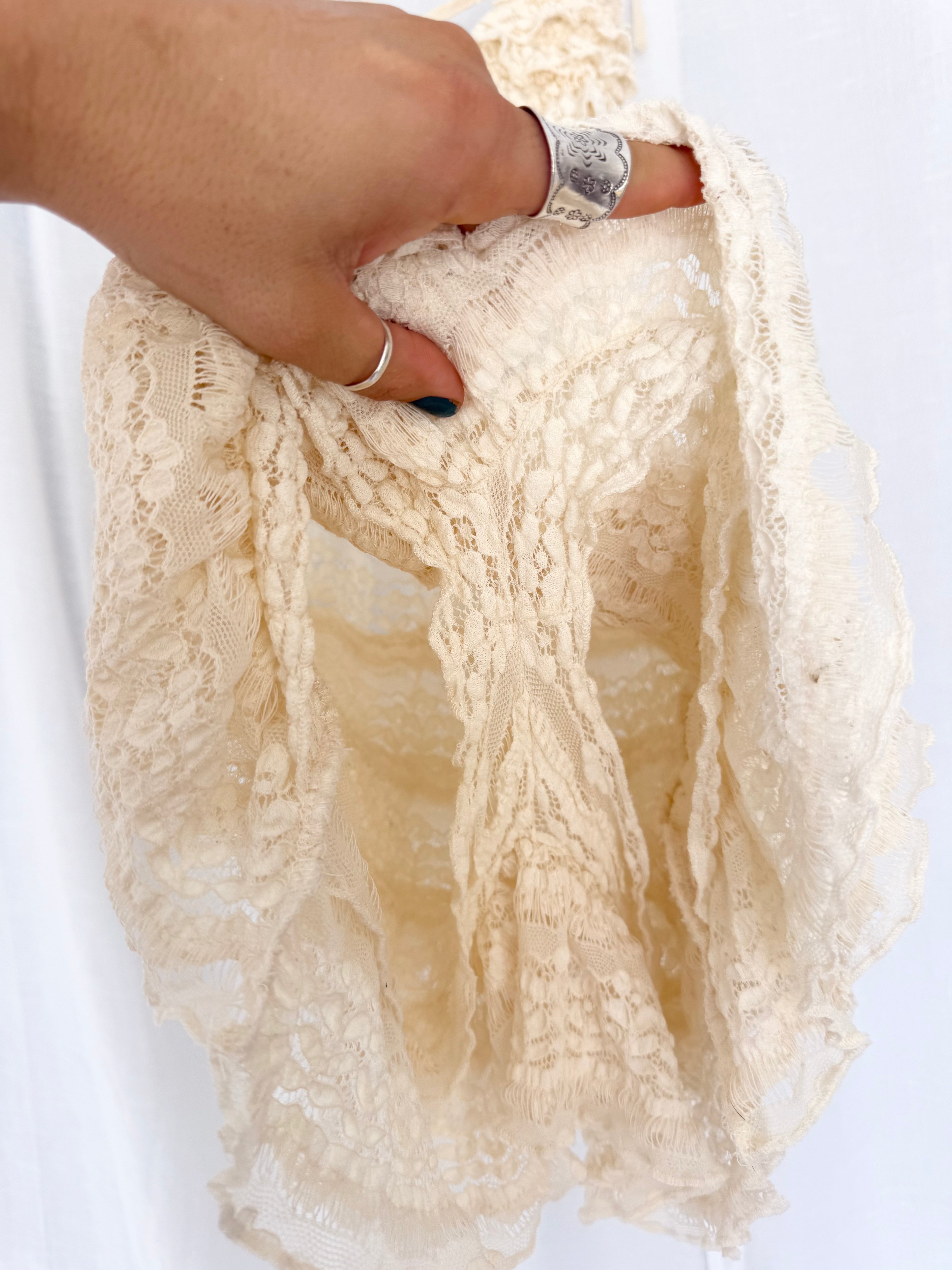 cream lace ruffle halter mini dress ✧