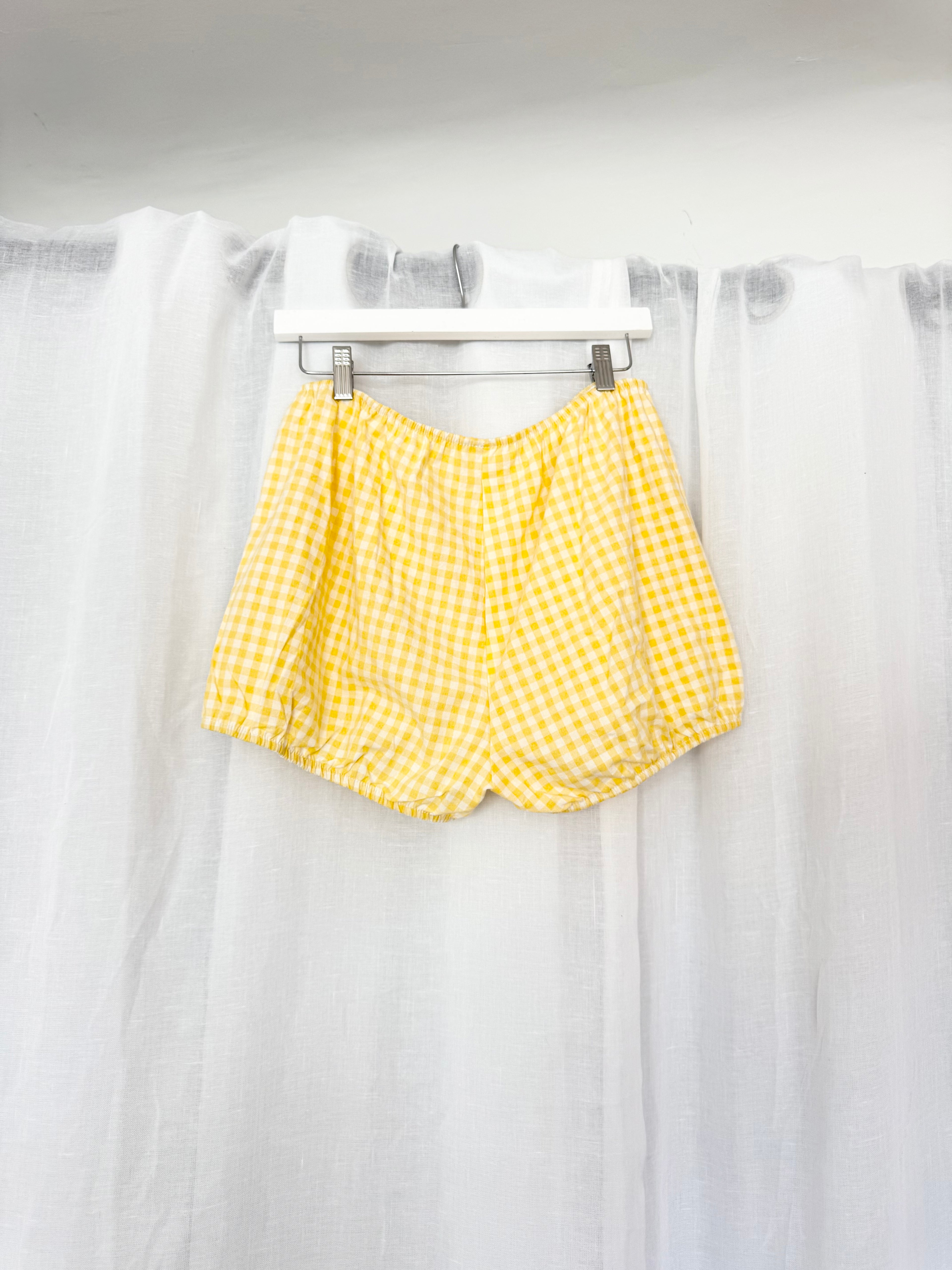 ✿ yellow gingham bloomer shorts