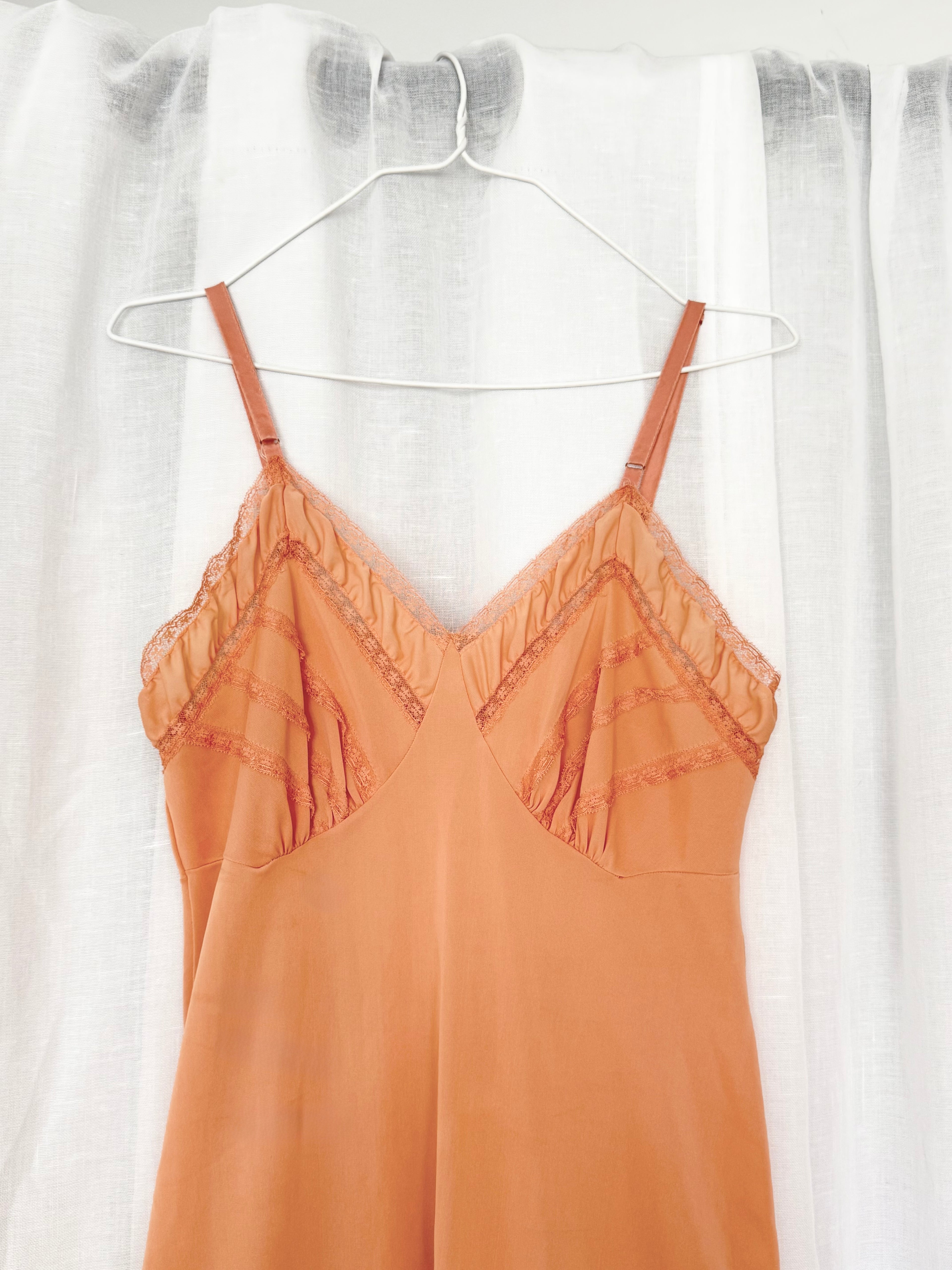 ⋆౨ৎ vintage peachy apricot slip dress ⋆