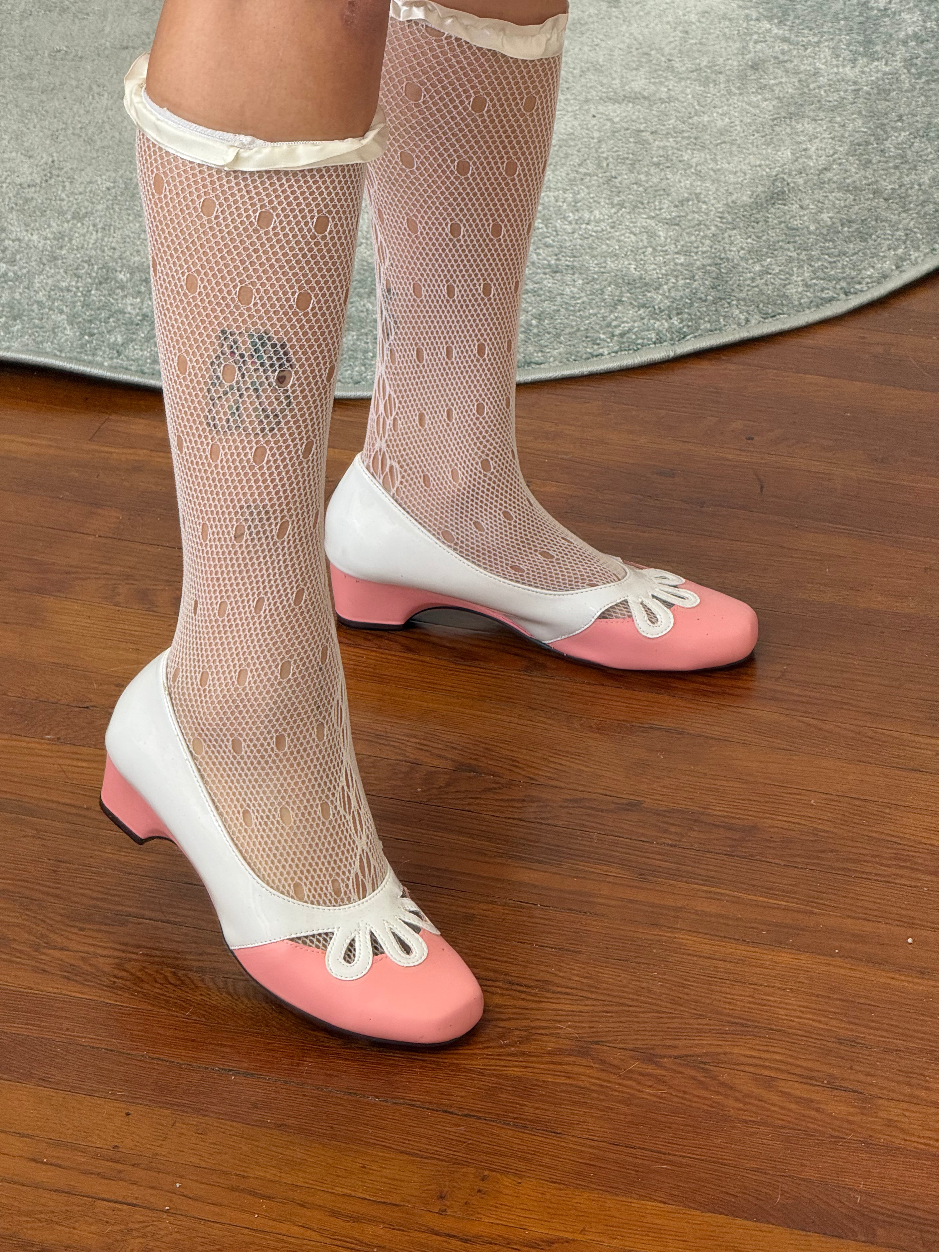 ✿ vintage pink and white mod heels ✿ (size 8.5)