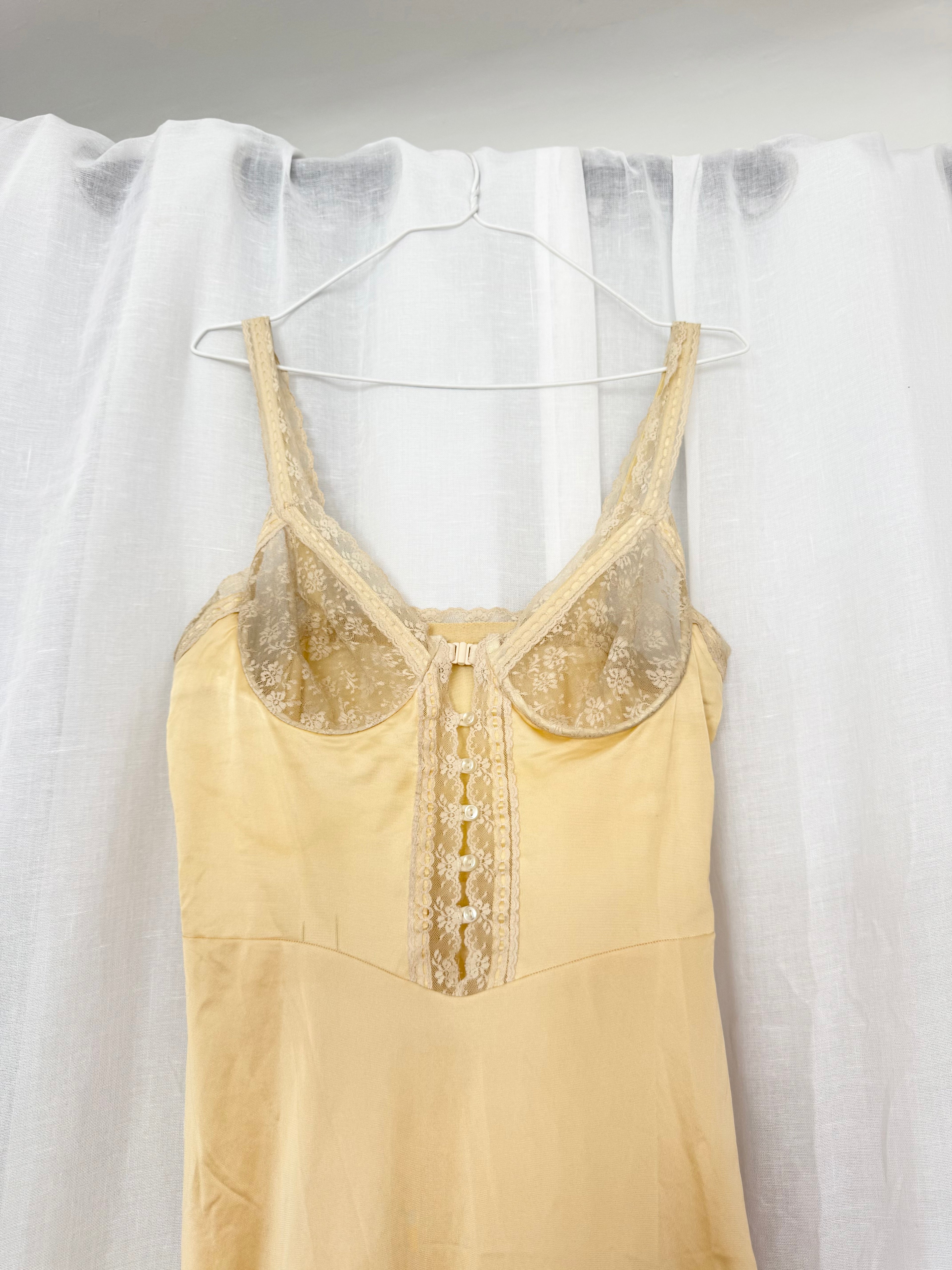 ✧ rare vintage lace underwire slip dress ✧ – Zig Zag Goods