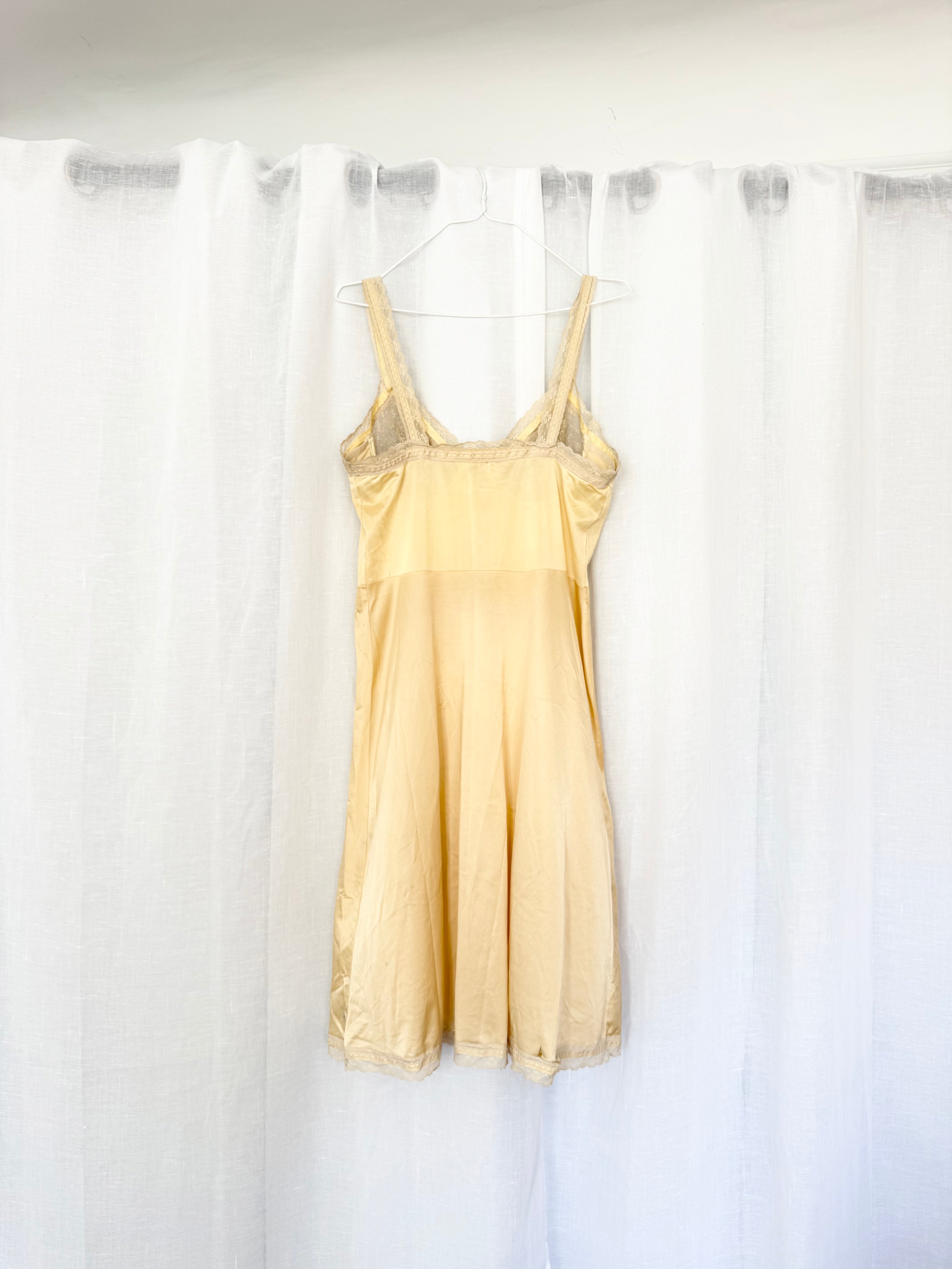 ✧ rare vintage lace underwire slip dress ✧