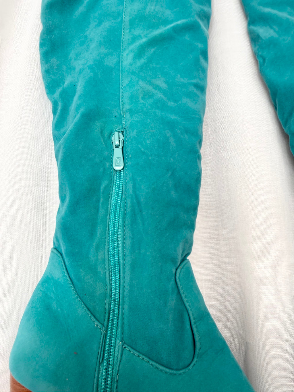 ✦ turquoise fringe faux suede knee high boots (size 9)