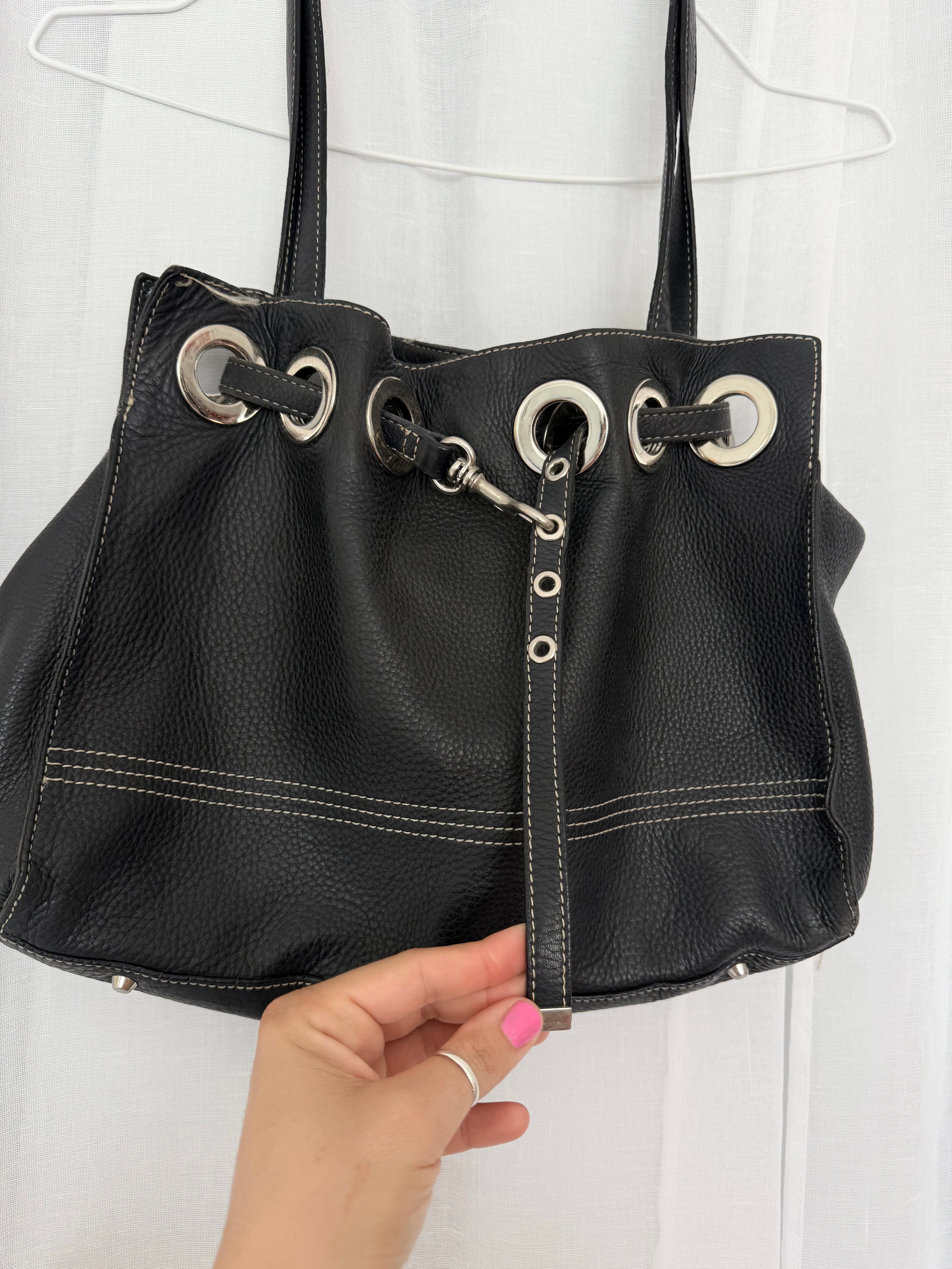 ✦ genuine leather black grommet slouchy hobo bag ✦