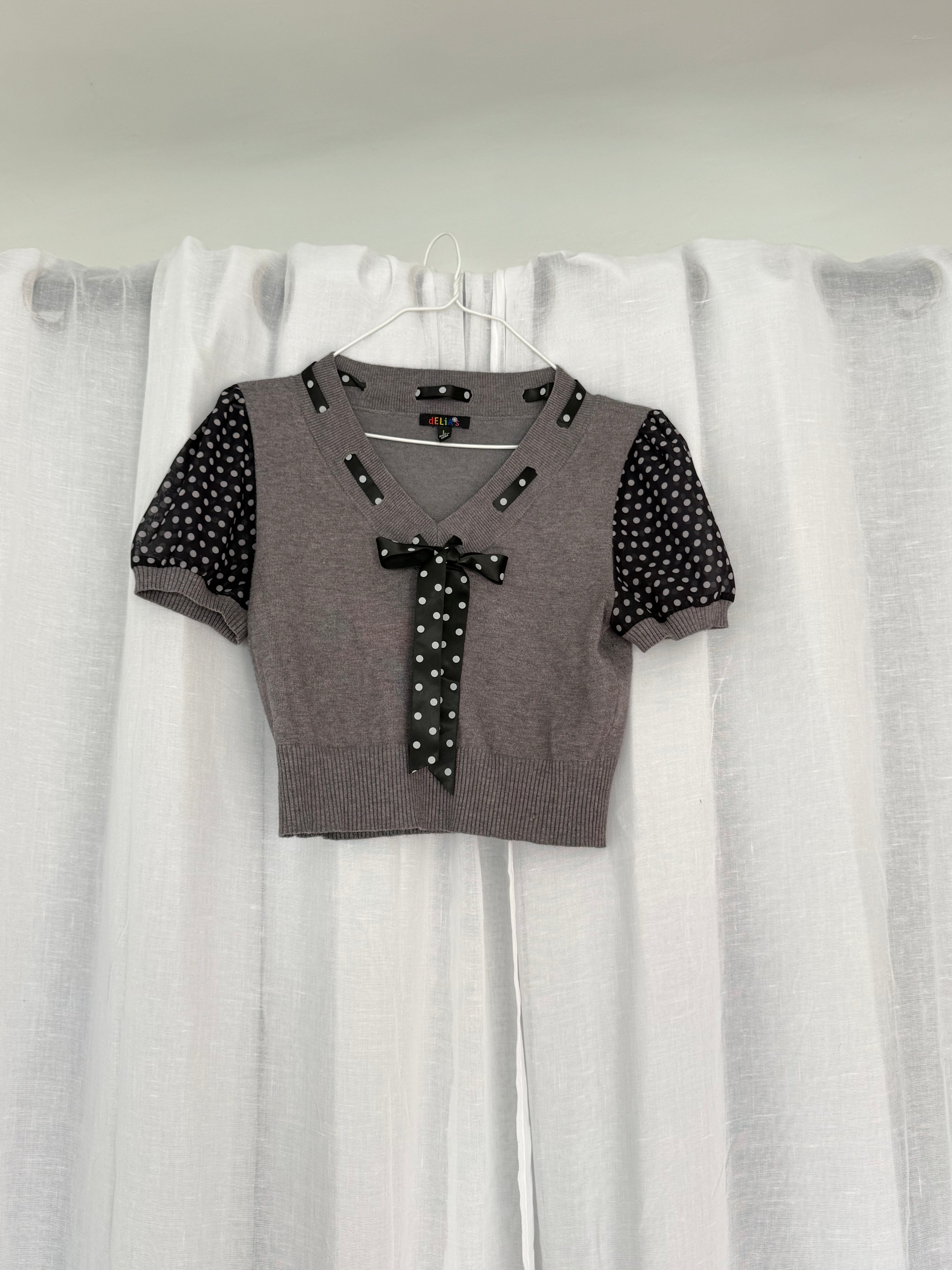 ♡ Delia’s polka dot bow knit crop top ♡