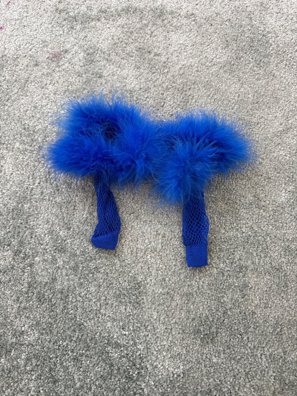 ✦ blue fuzzy fishnet ankle socks ✦