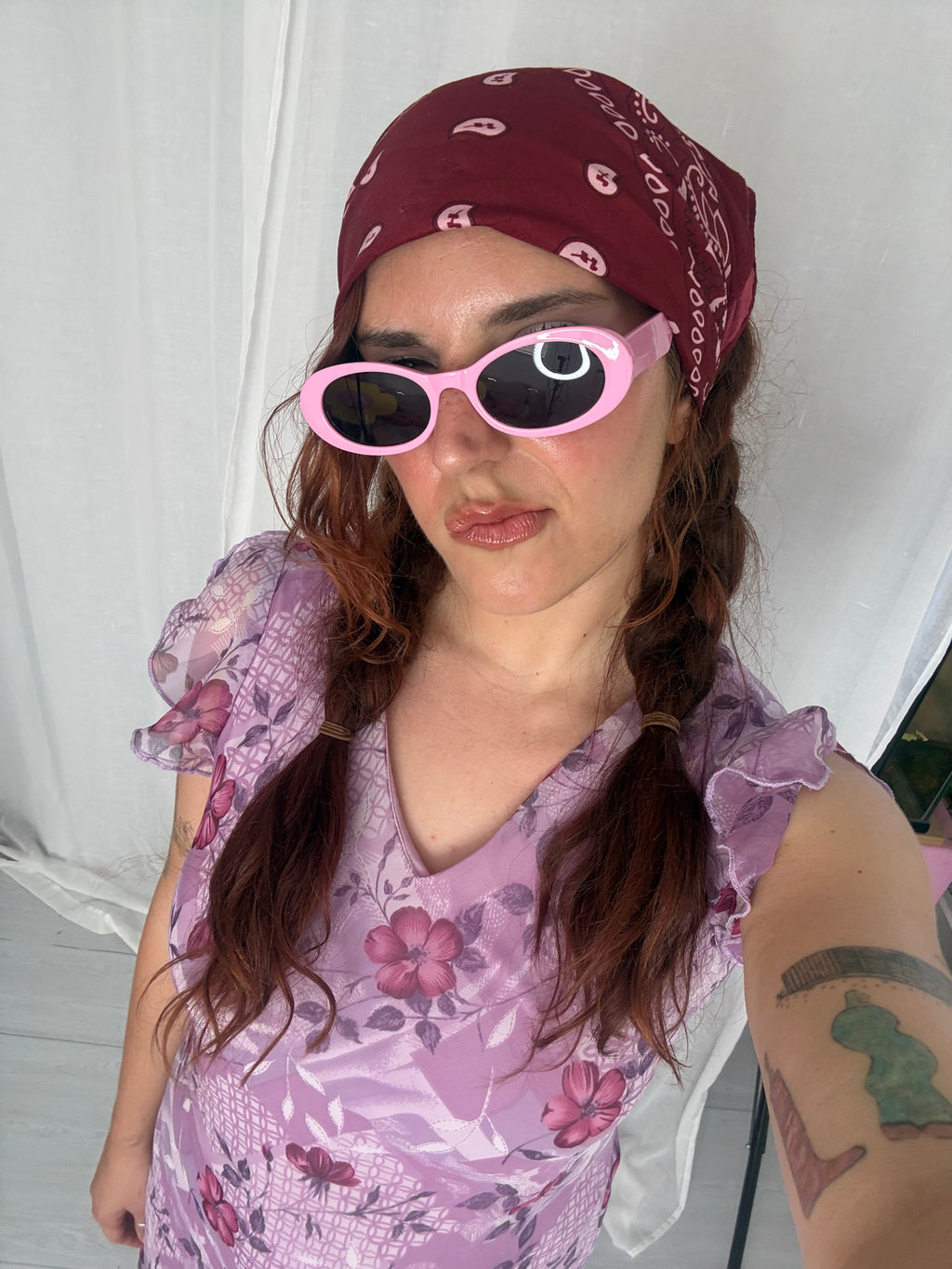 ✧ pink oval sunglasses