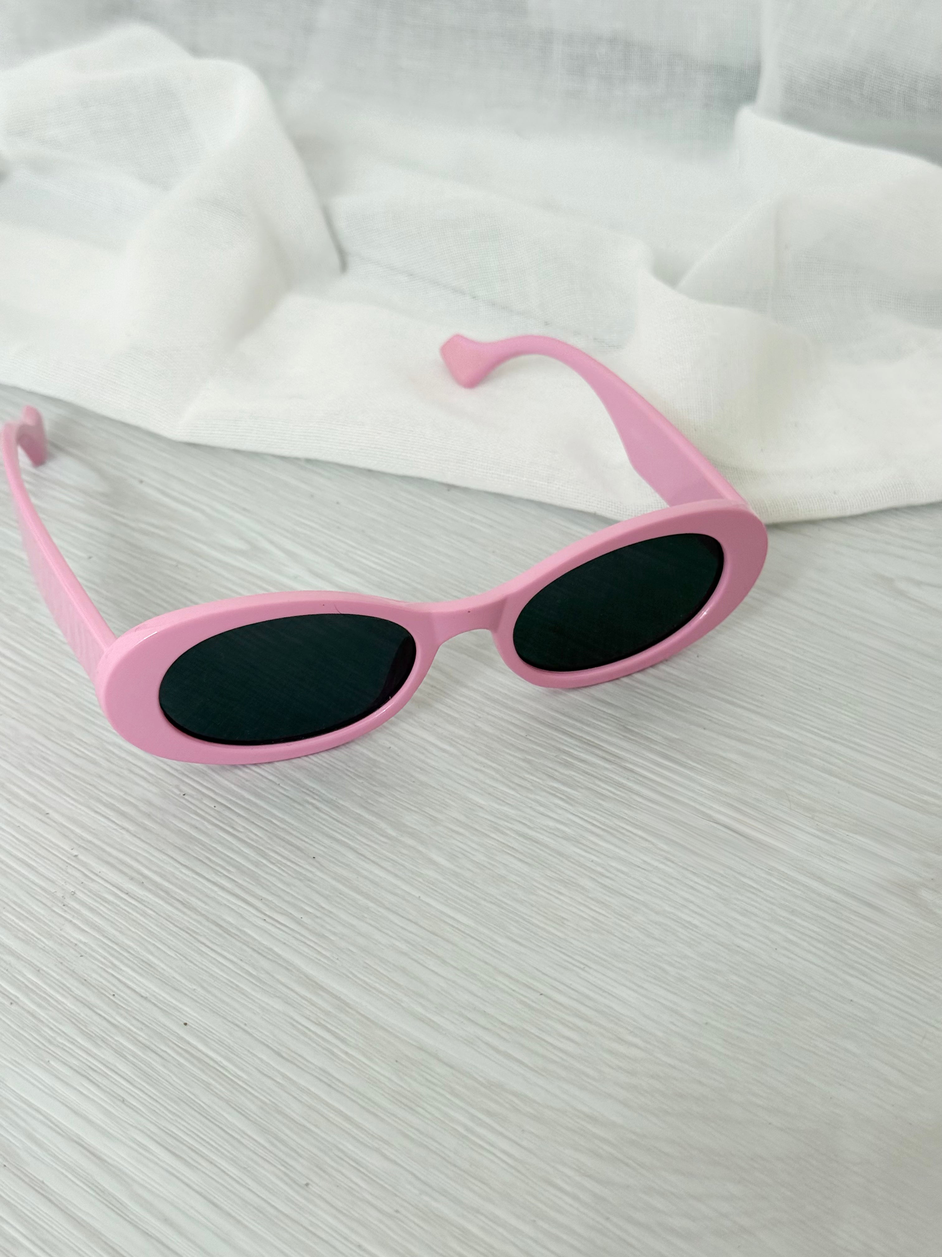 ✧ pink oval sunglasses
