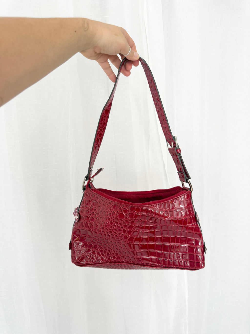 ✧ cherry red croc shoulder bag