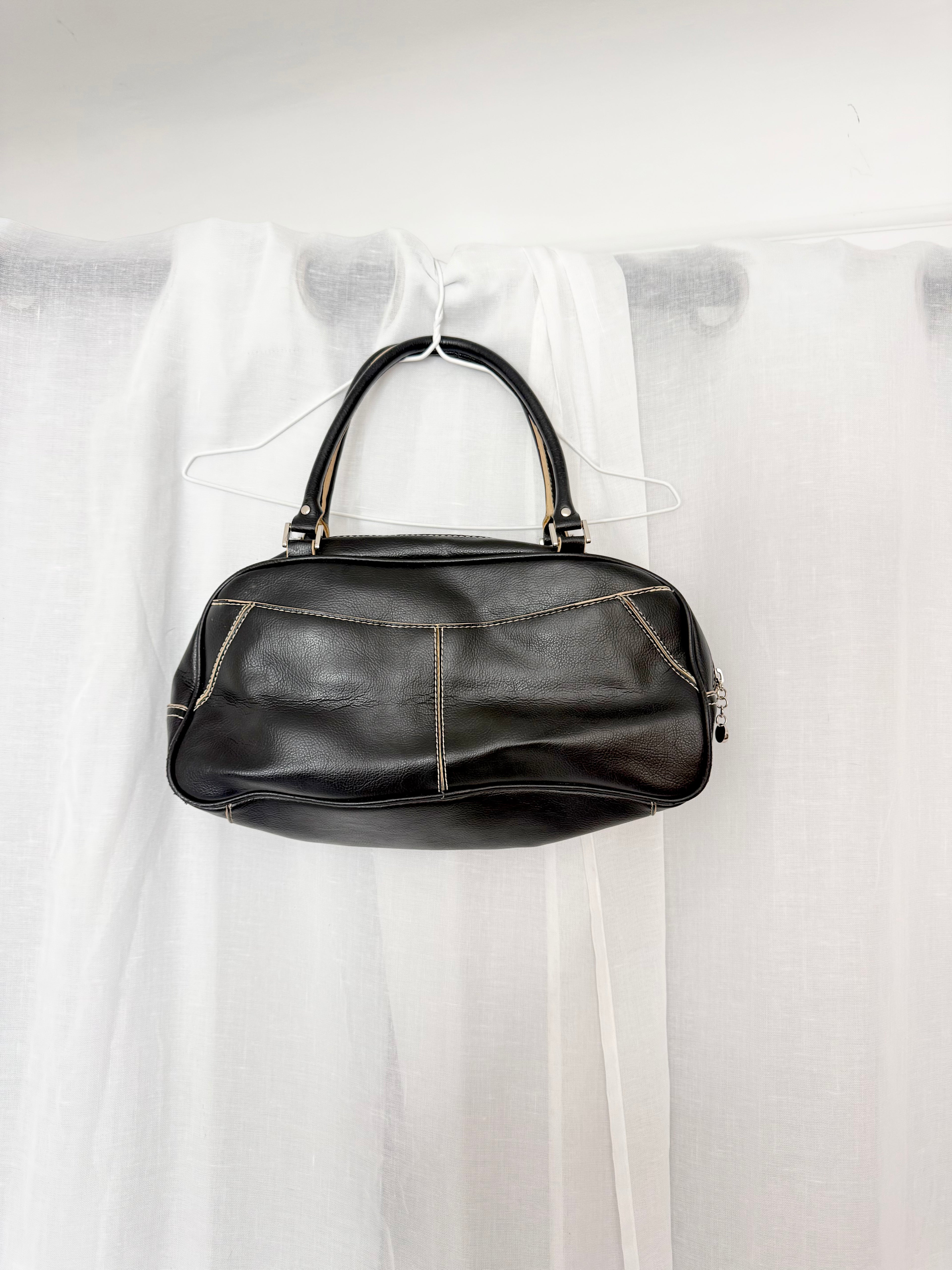 ✦ Y2K black bowling bag