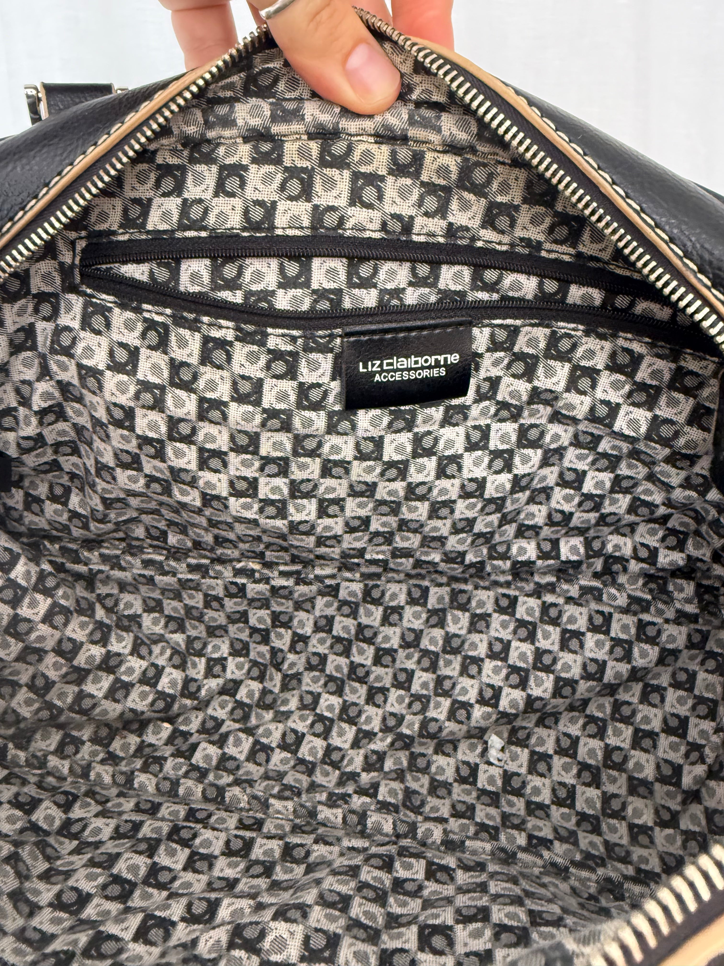 ✦ Y2K black bowling bag