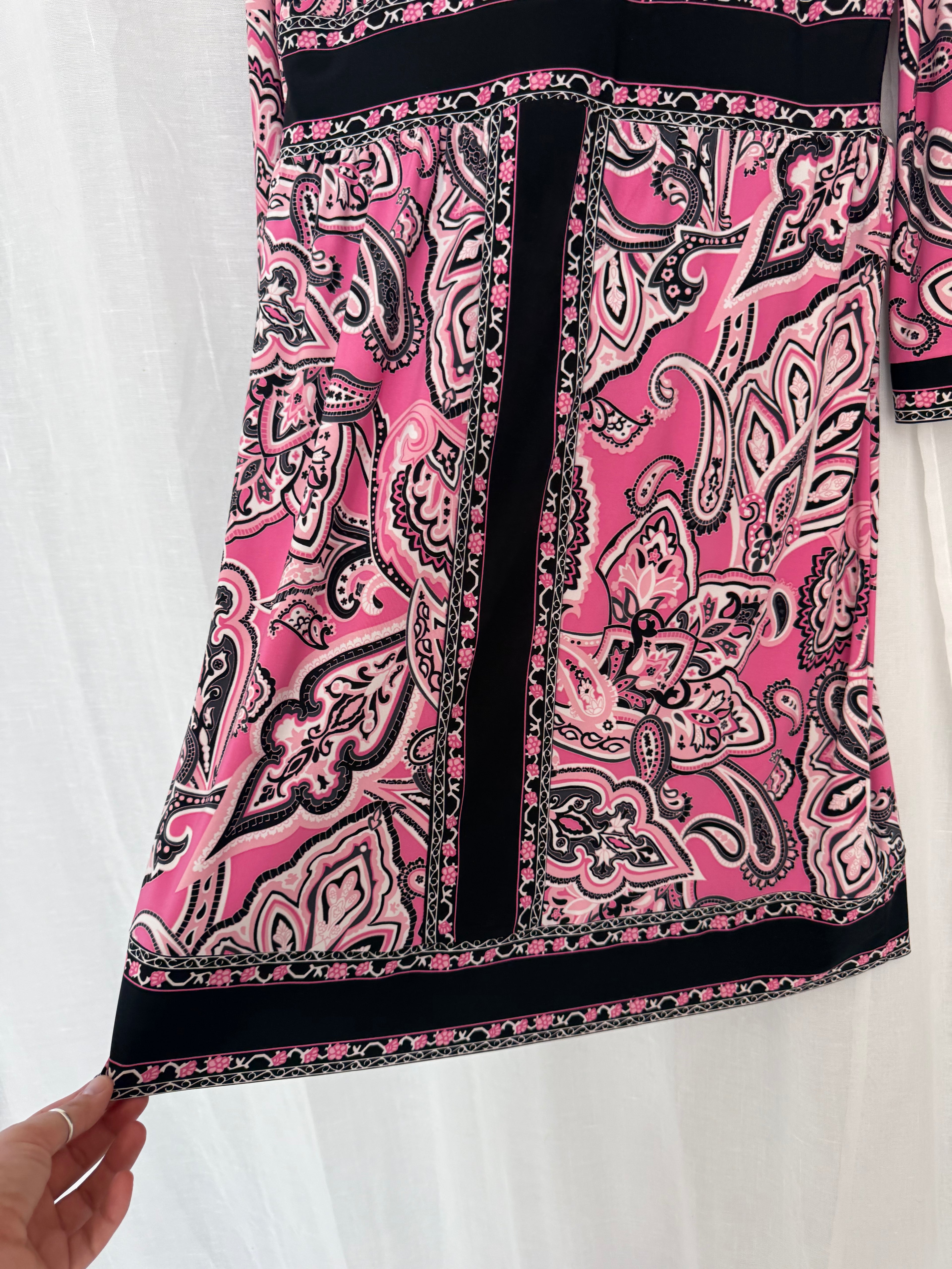 ♡ Y2K pink paisley mod mini dress