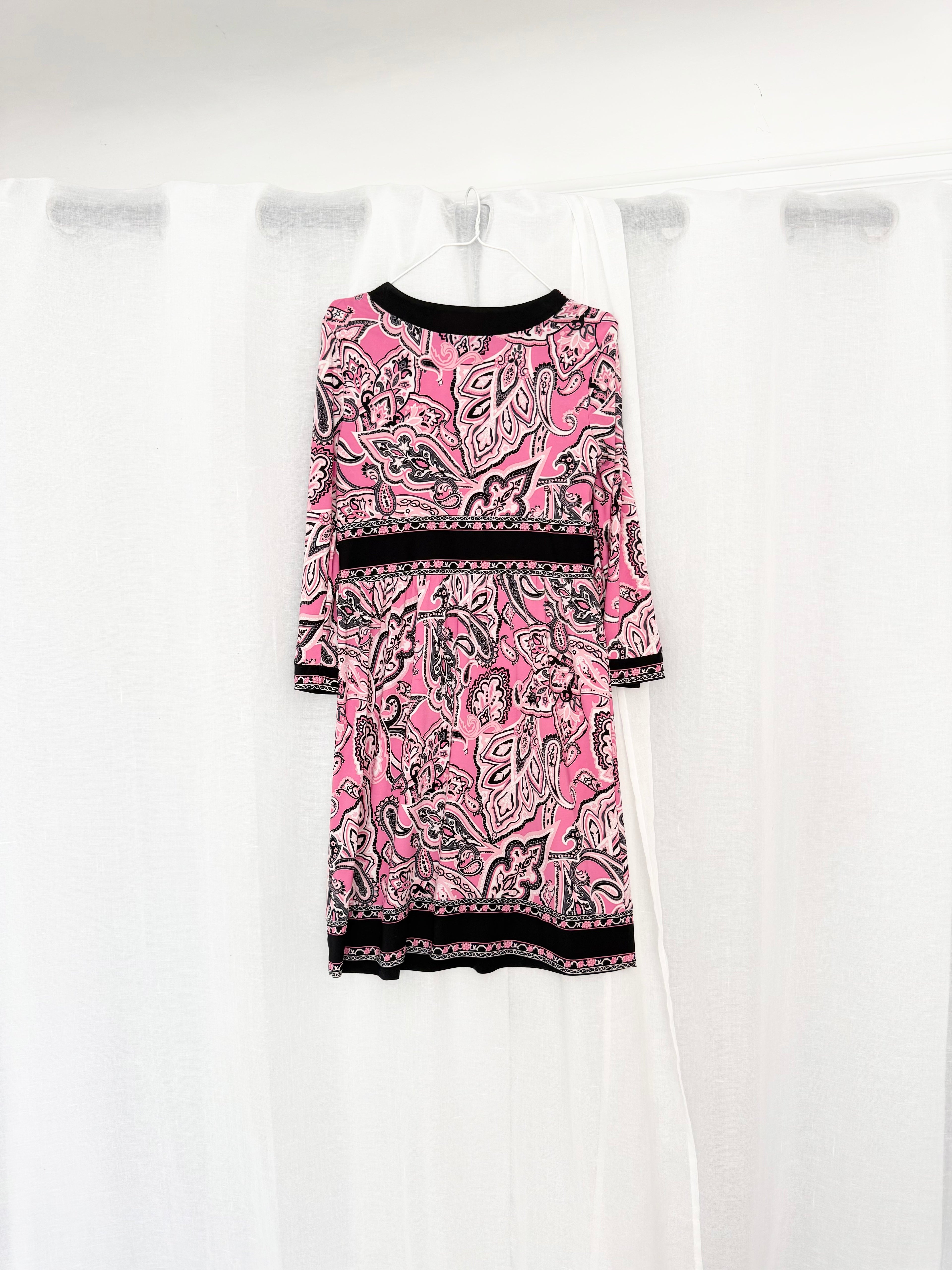 ♡ Y2K pink paisley mod mini dress