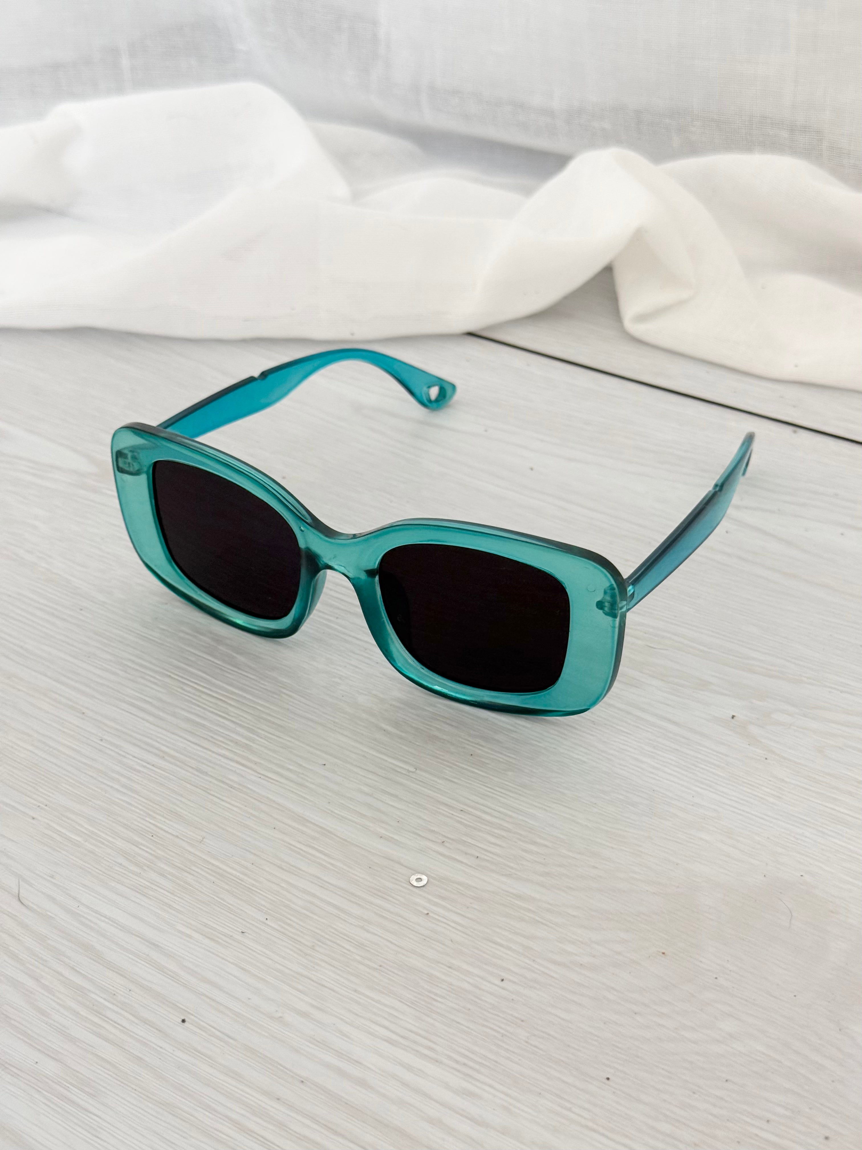 ♡ aqua jelly rectangle sunglasses