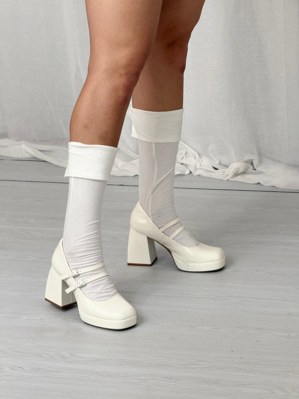 ✿ fold over knee high socks •