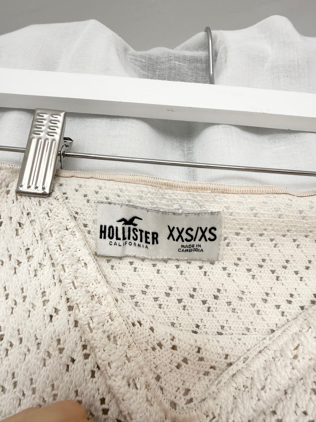 ✿ hollister cream crochet wrap mini skirt