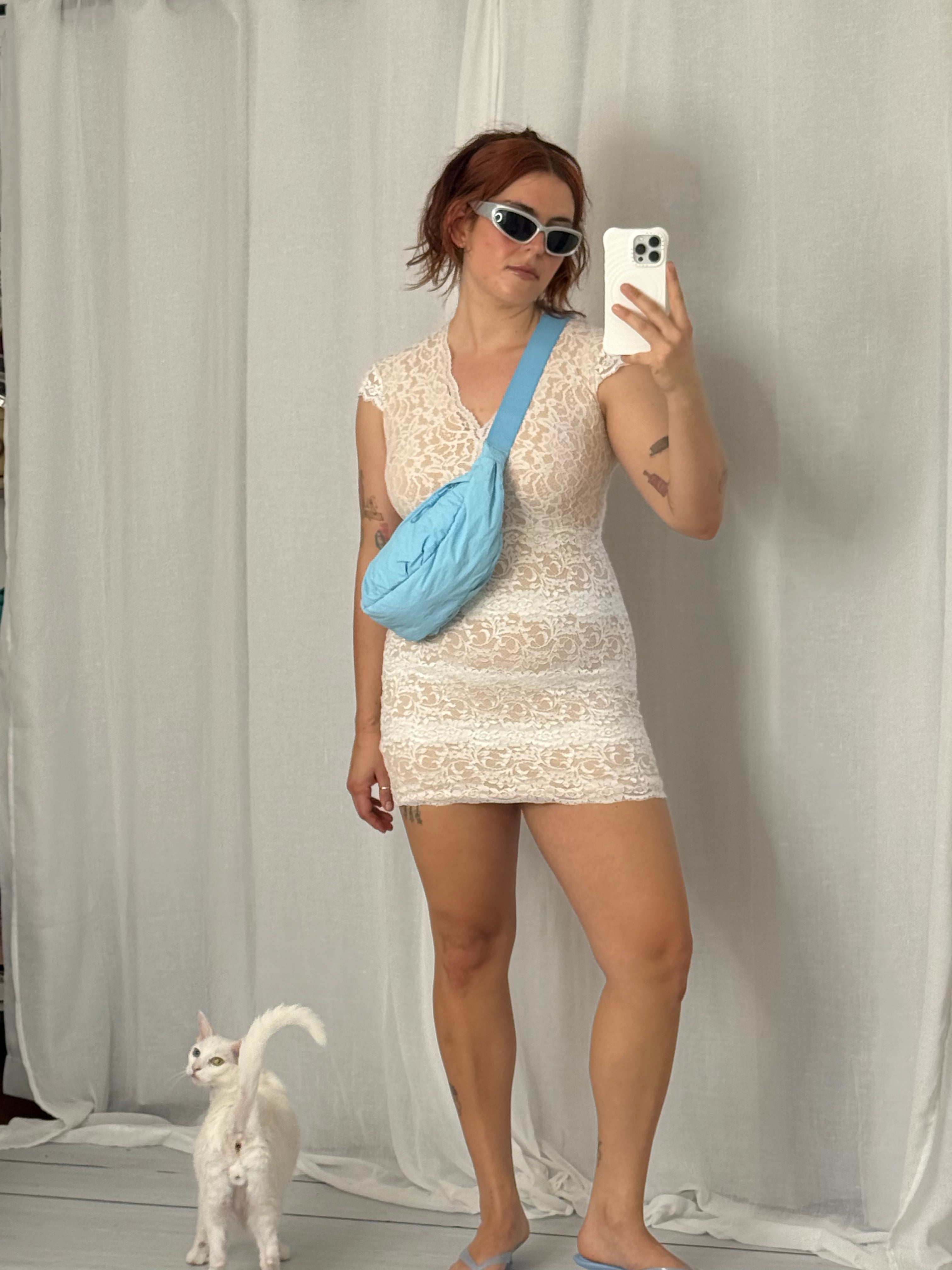 ✿ sky blue puffer crescent shoulder bag