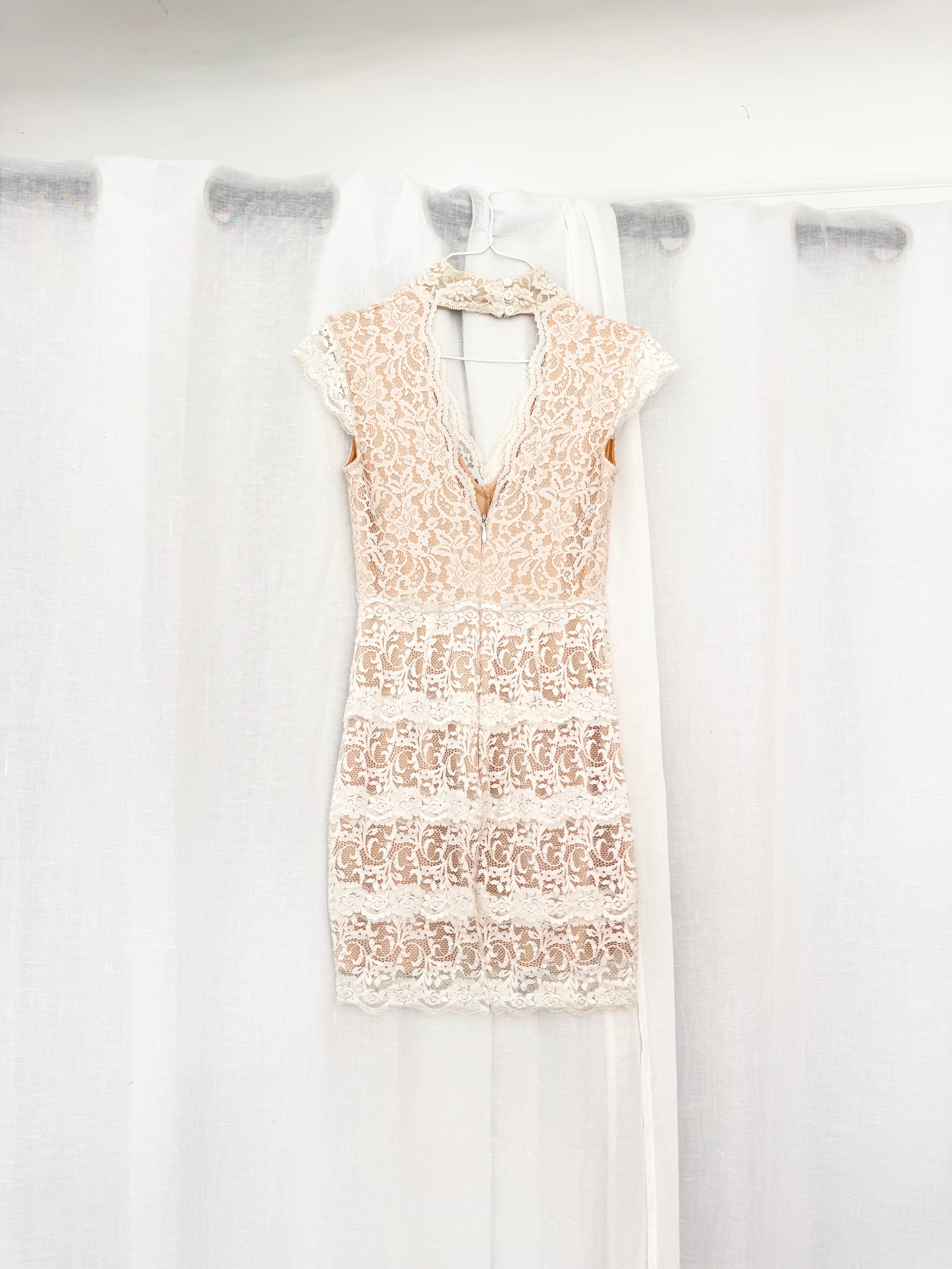 ✿ bebe lace bodycon mini dress